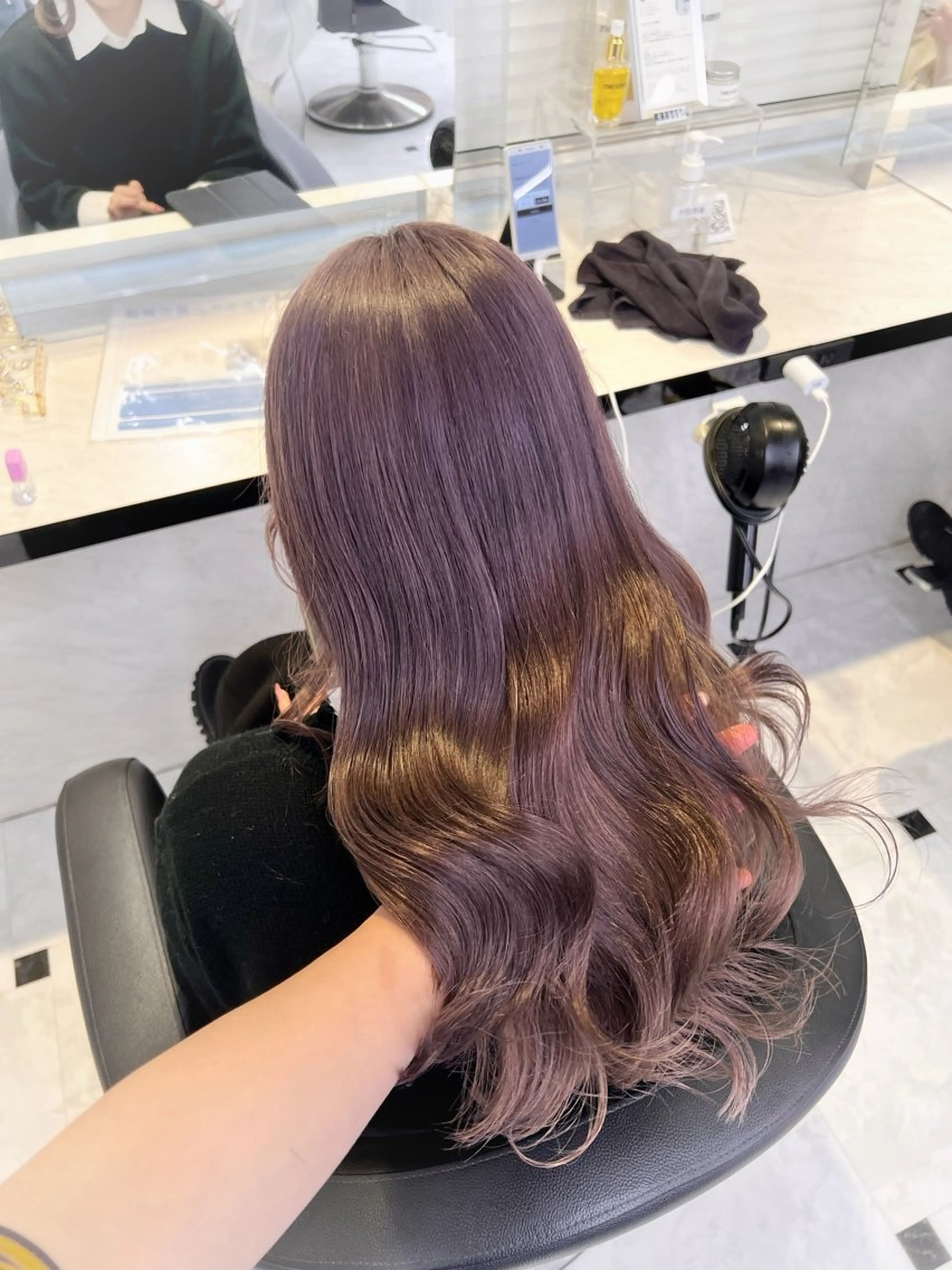 ミディアム カラー ヘアアレンジ グレージュ ラベンダーカラー ラベンダーグレージュ ラベンダーグレー 💕上野美容師☁ ブリーチ💖サワのヘアスタイル
