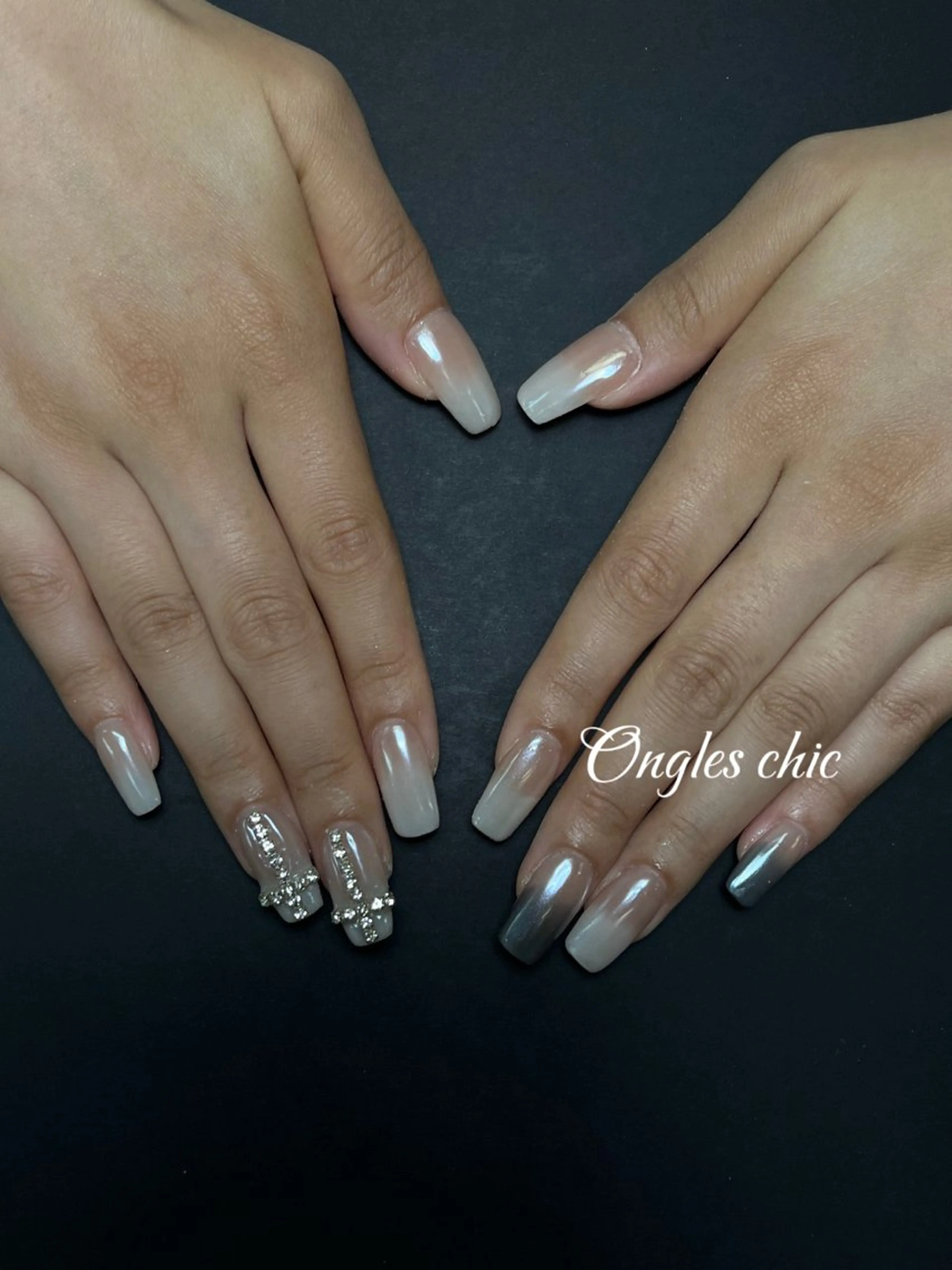 ネイル ハンドネイル ongles chicのネイルデザイン