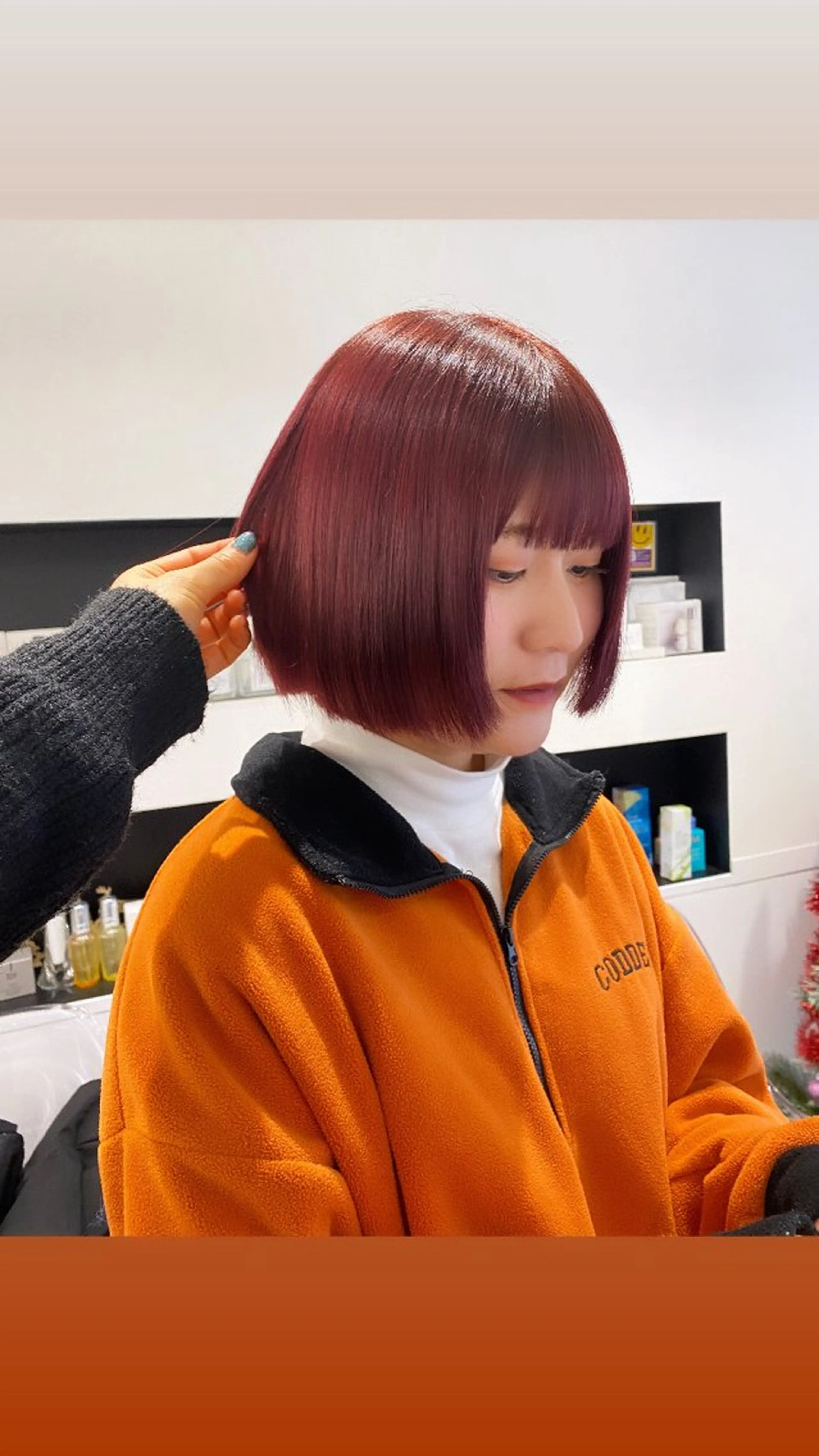 ショート カラー ブリーチ ケアブリーチ 透明感カラー ハイトーンカラー 韓国風カラー けいこ🍊ニュアンス ネイル/個性派ネイルのネイルデザイン