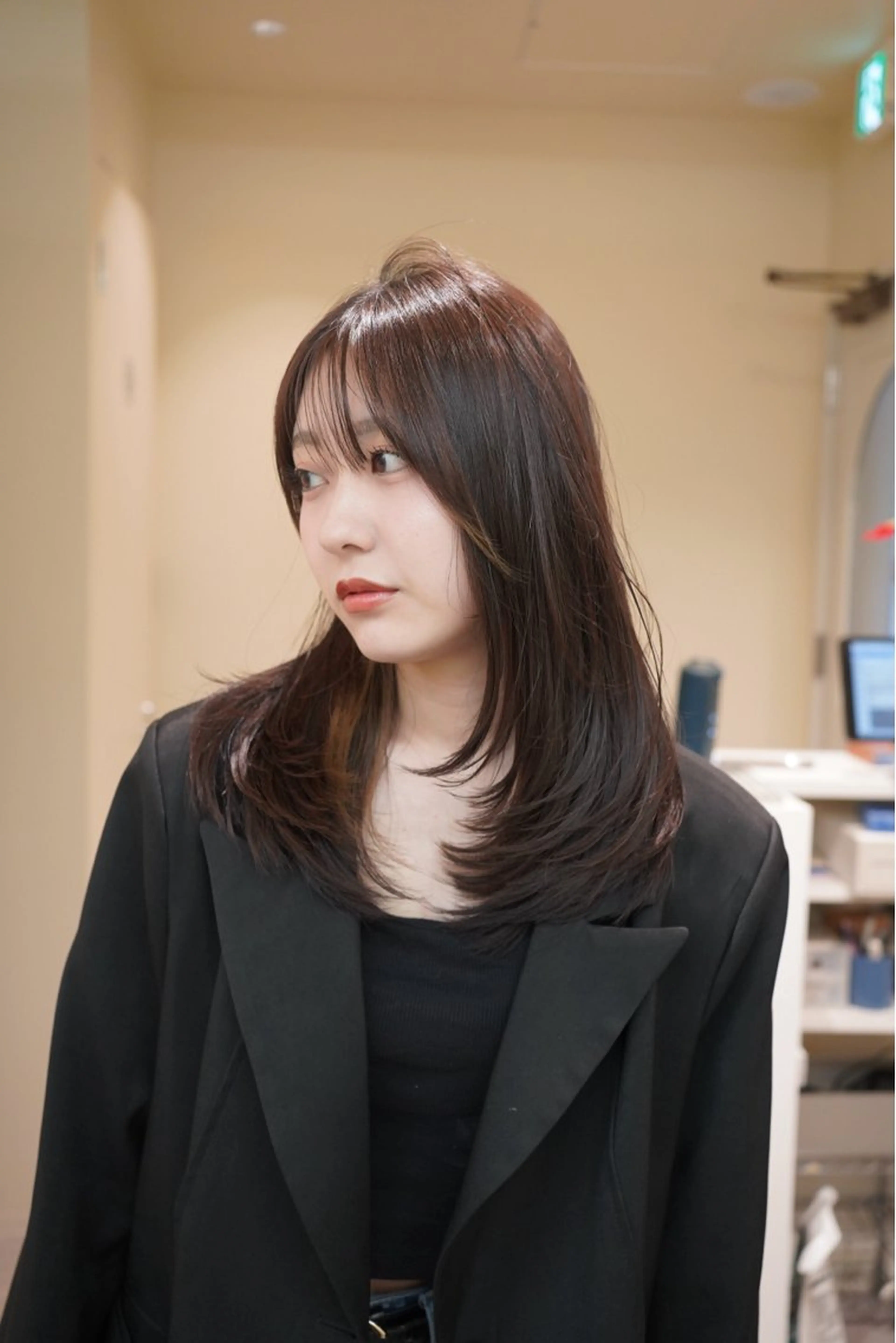 ロング レイヤーカット 野口 咲愛のヘアスタイル