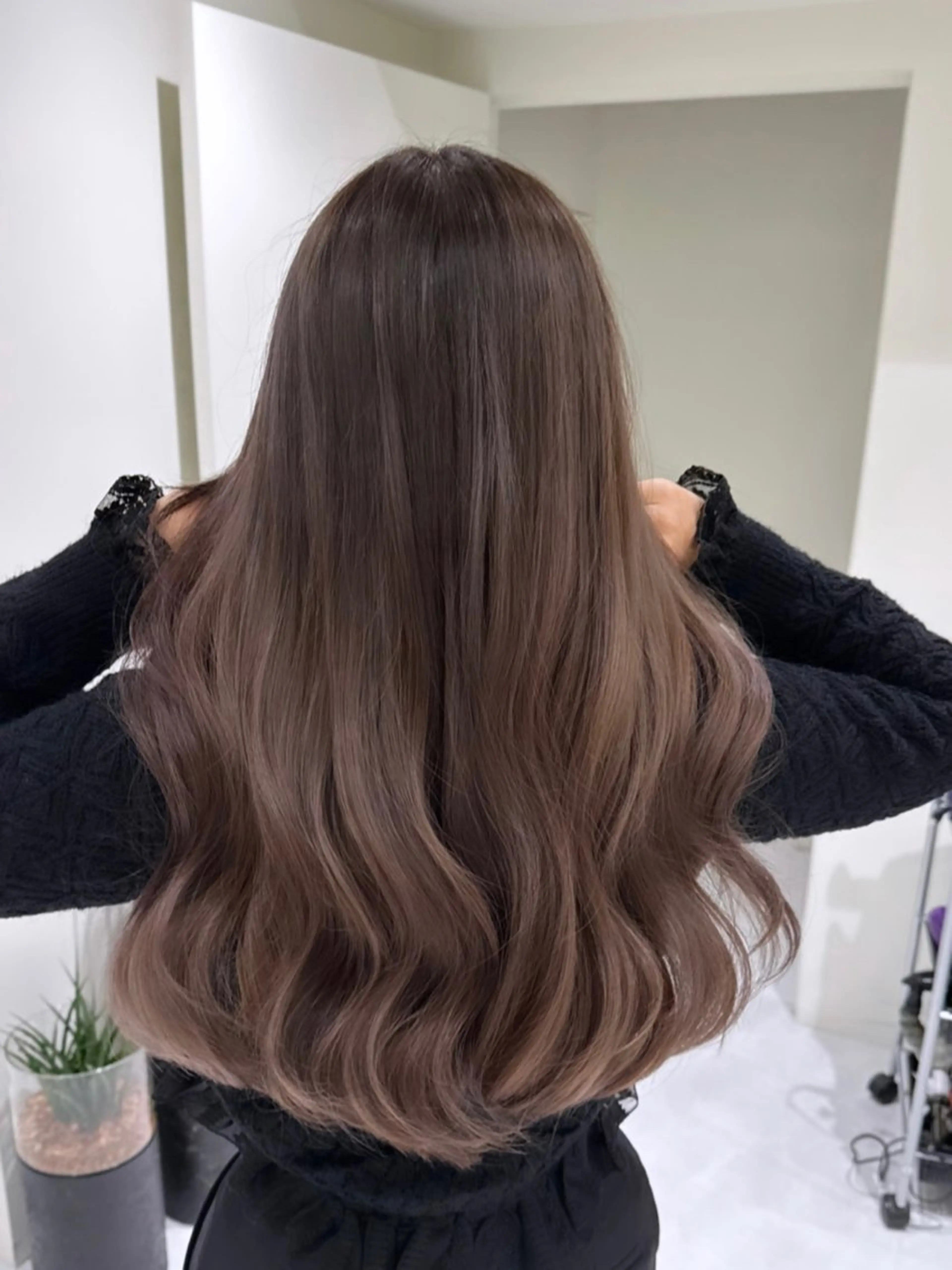 ロング カラー バレイヤージュ ハイライトカラー ハイライト レイヤーカット ご予約 宜しくお願いします！のヘアスタイル