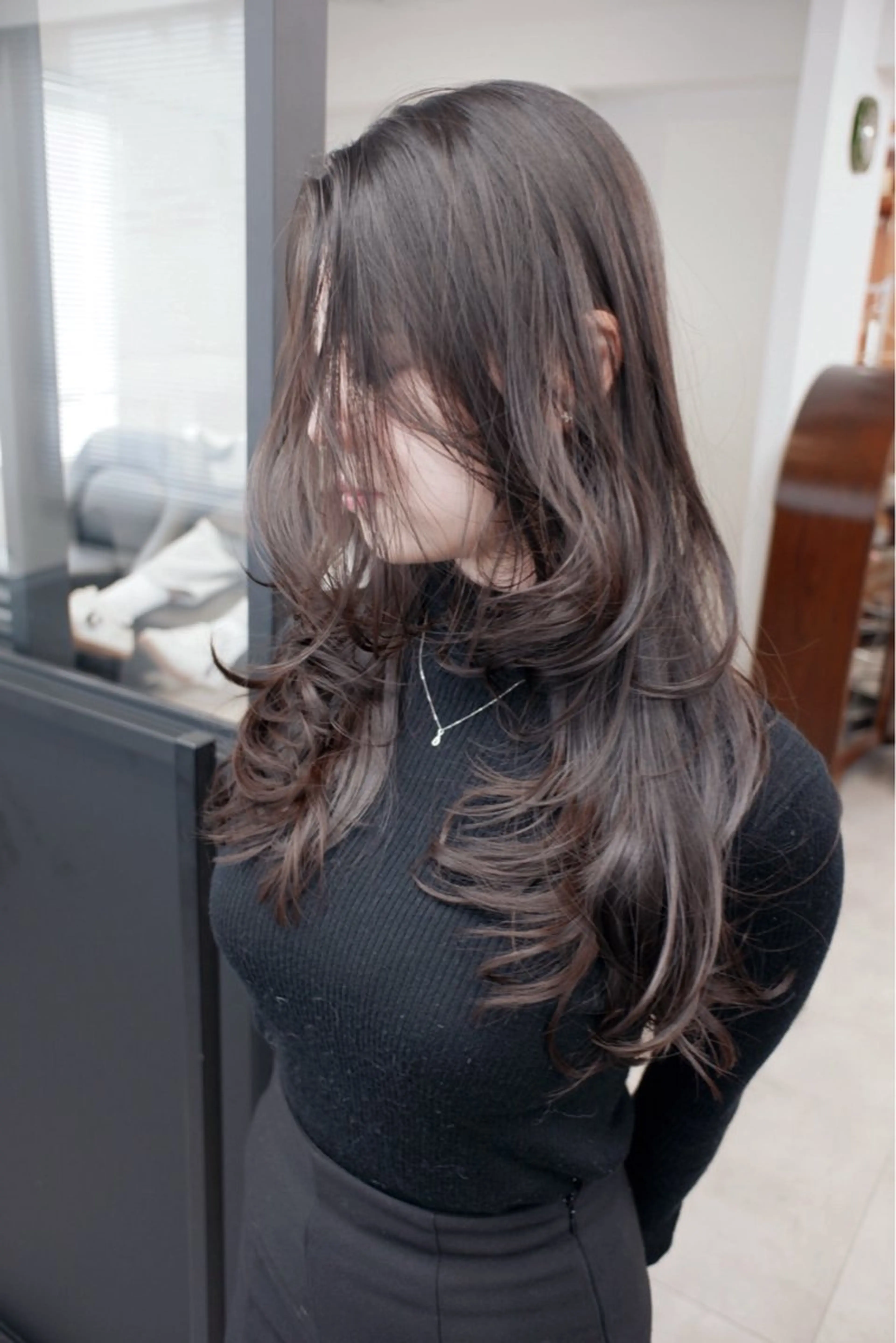 ロング 瀬利 華加のヘアスタイル