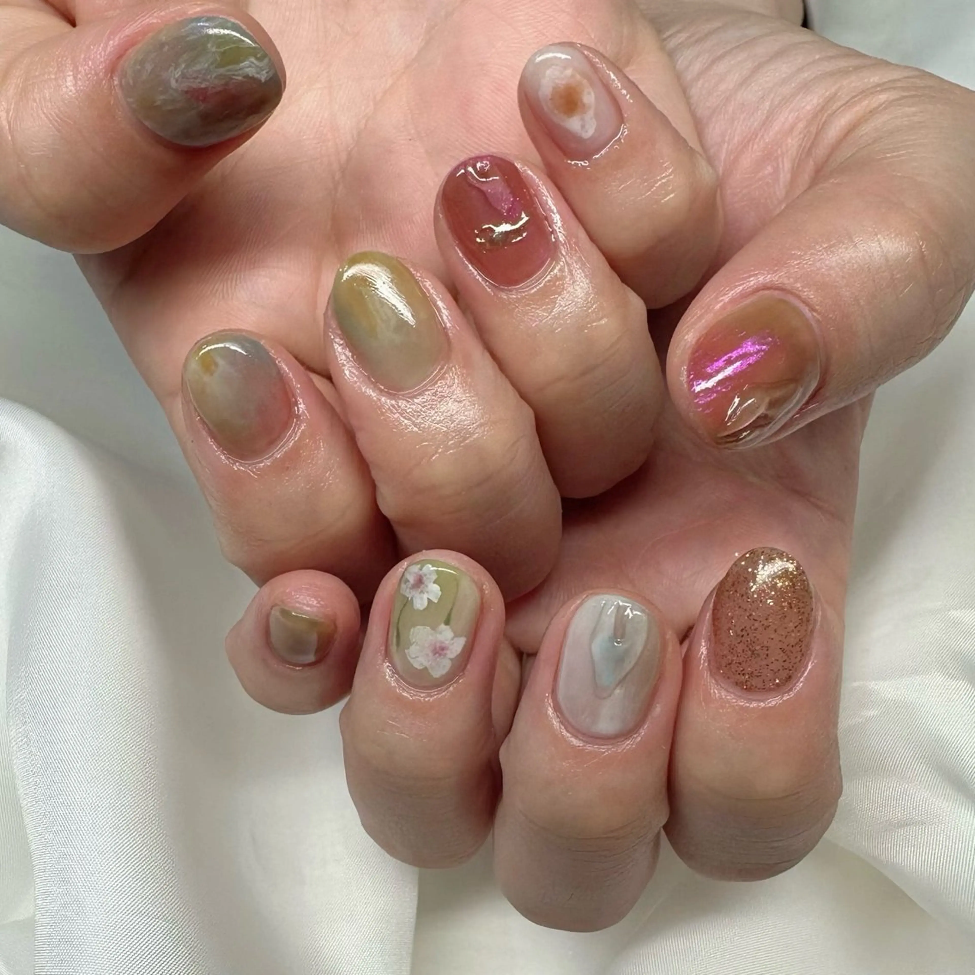 ネイル クリアネイル フラワーネイル 卒業式 氷ネイル・うるうるネイル 韓国ネイル 🪞KAPE NAIL 🪞のネイルデザイン