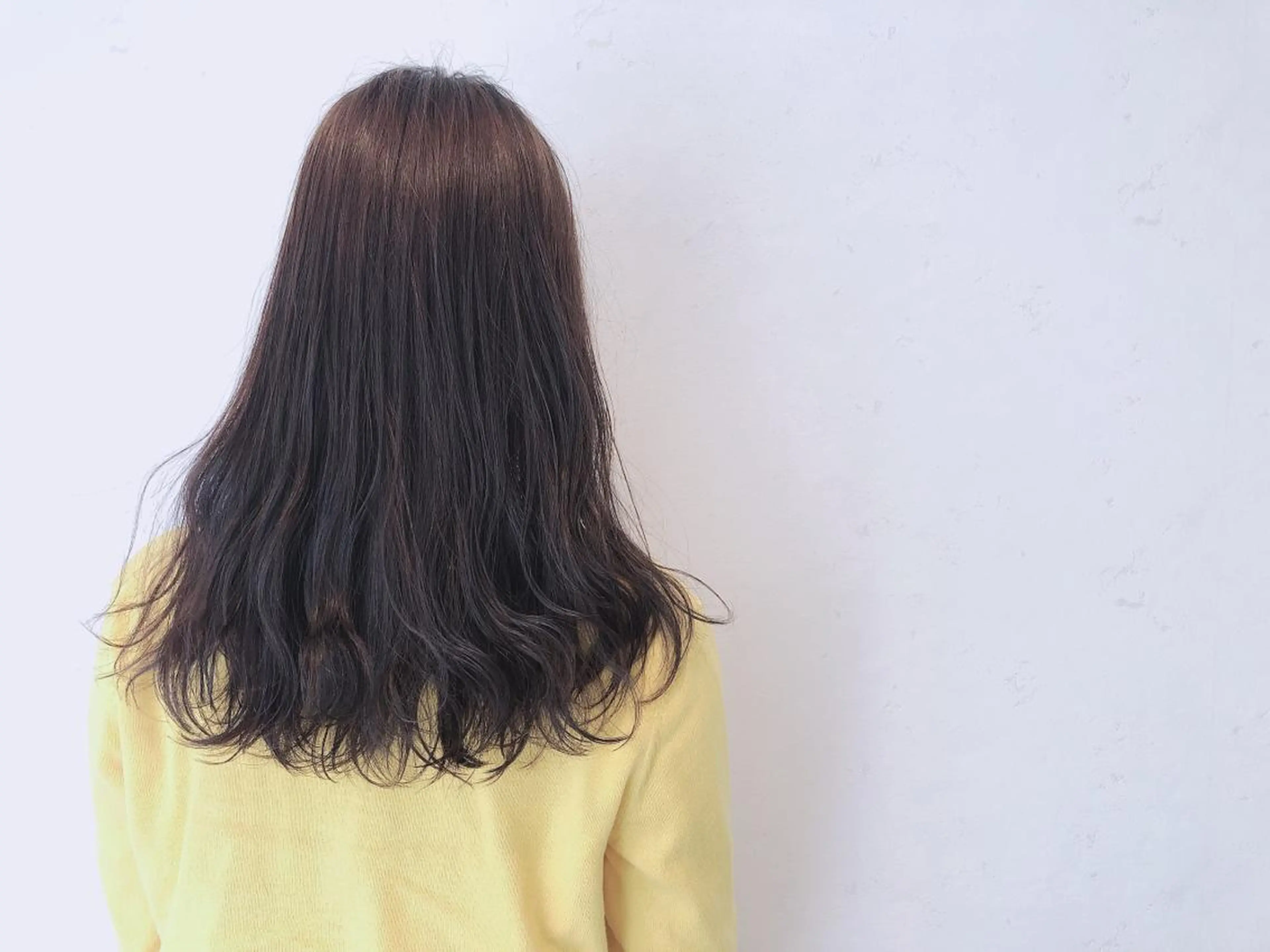 セミロング カラー 伊藤 さやかのヘアスタイル