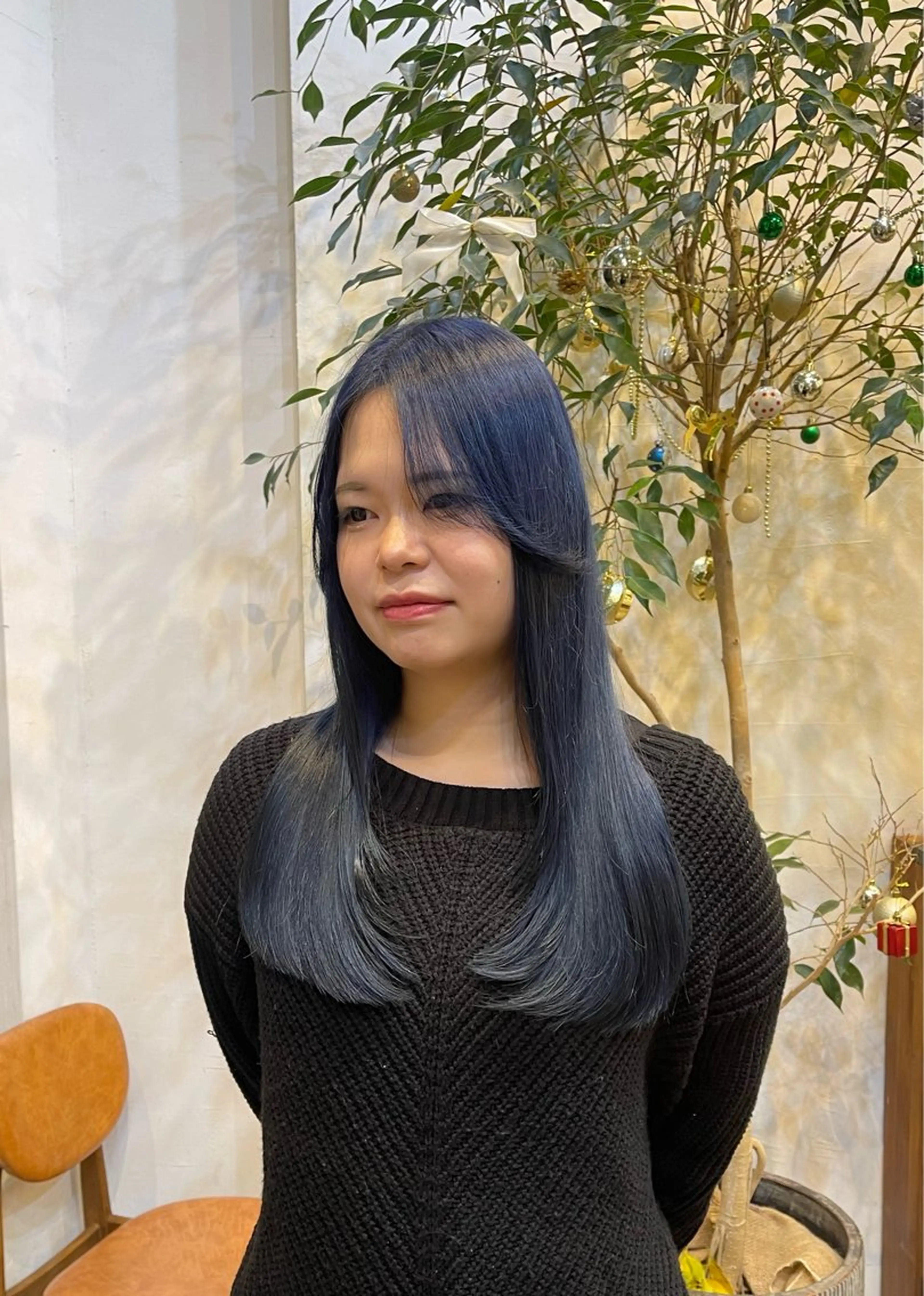 ロング レイヤーカット 丸田優奈 /メンズカットのヘアスタイル