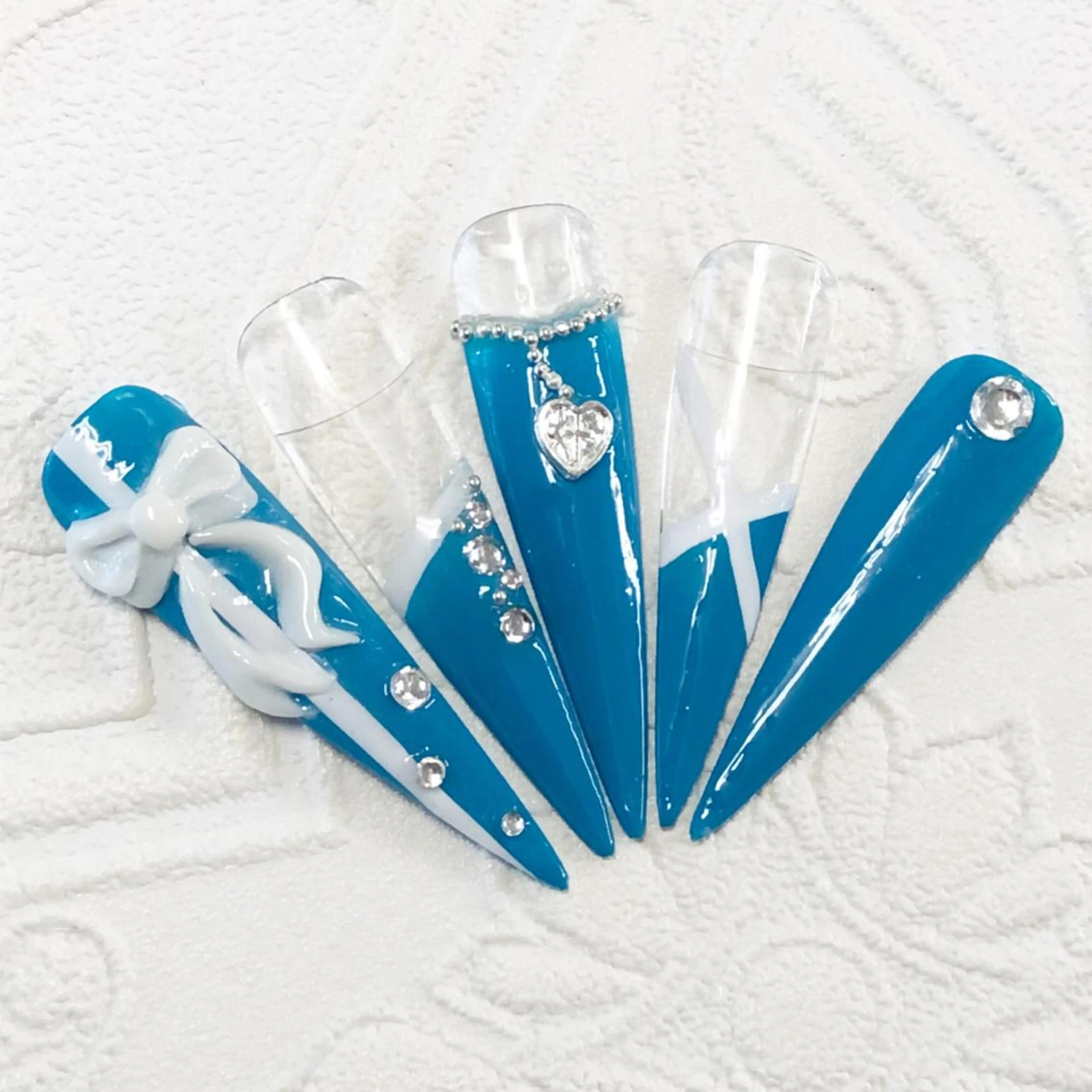 カラー ネイル マツエク・マツパ 成人式 成人式 スカルプネイル KIREIE NAILSのネイルデザイン