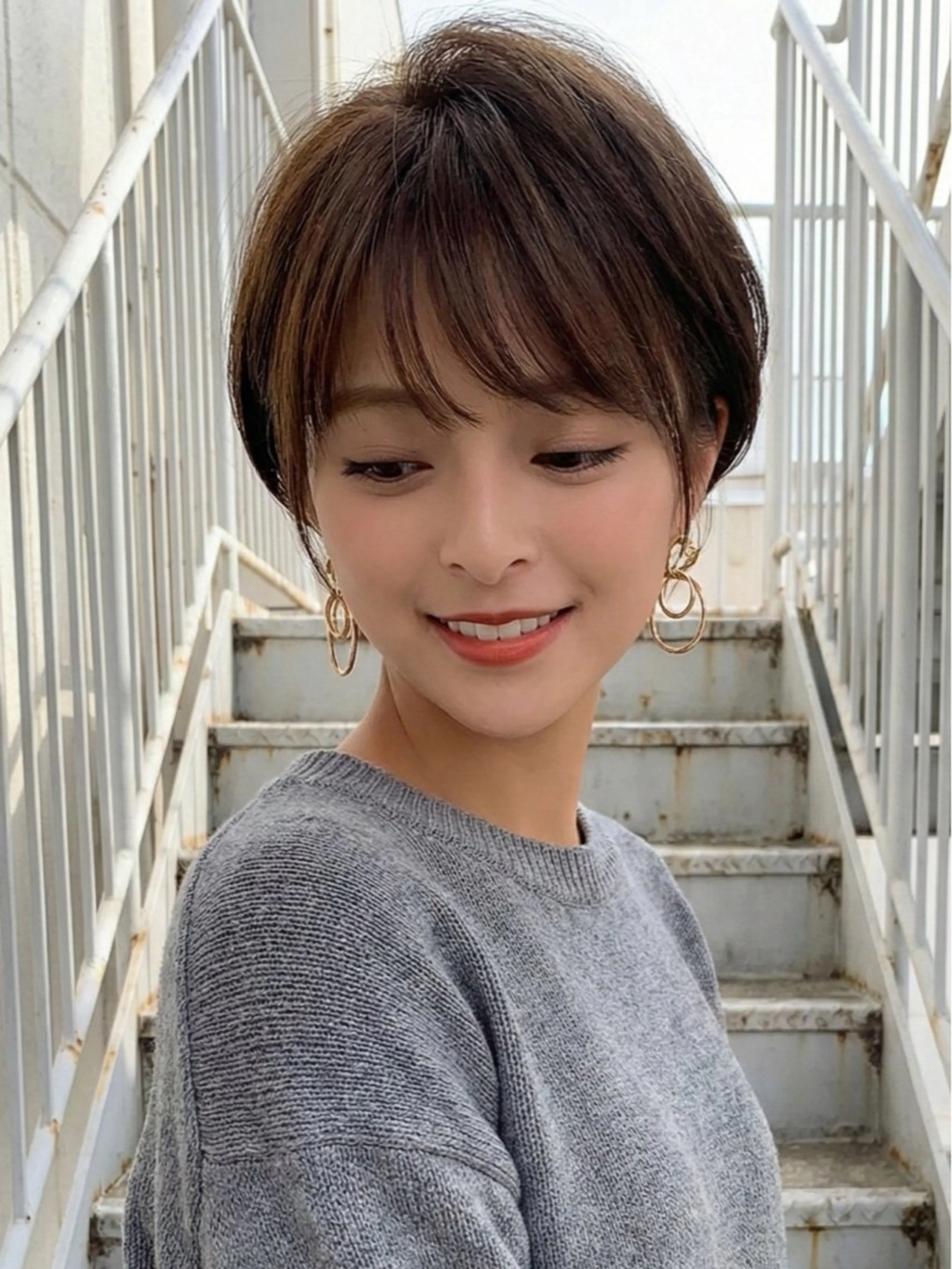 ショート カラー ヘアカラー トリートメント Rowel ローウェルのヘアスタイル