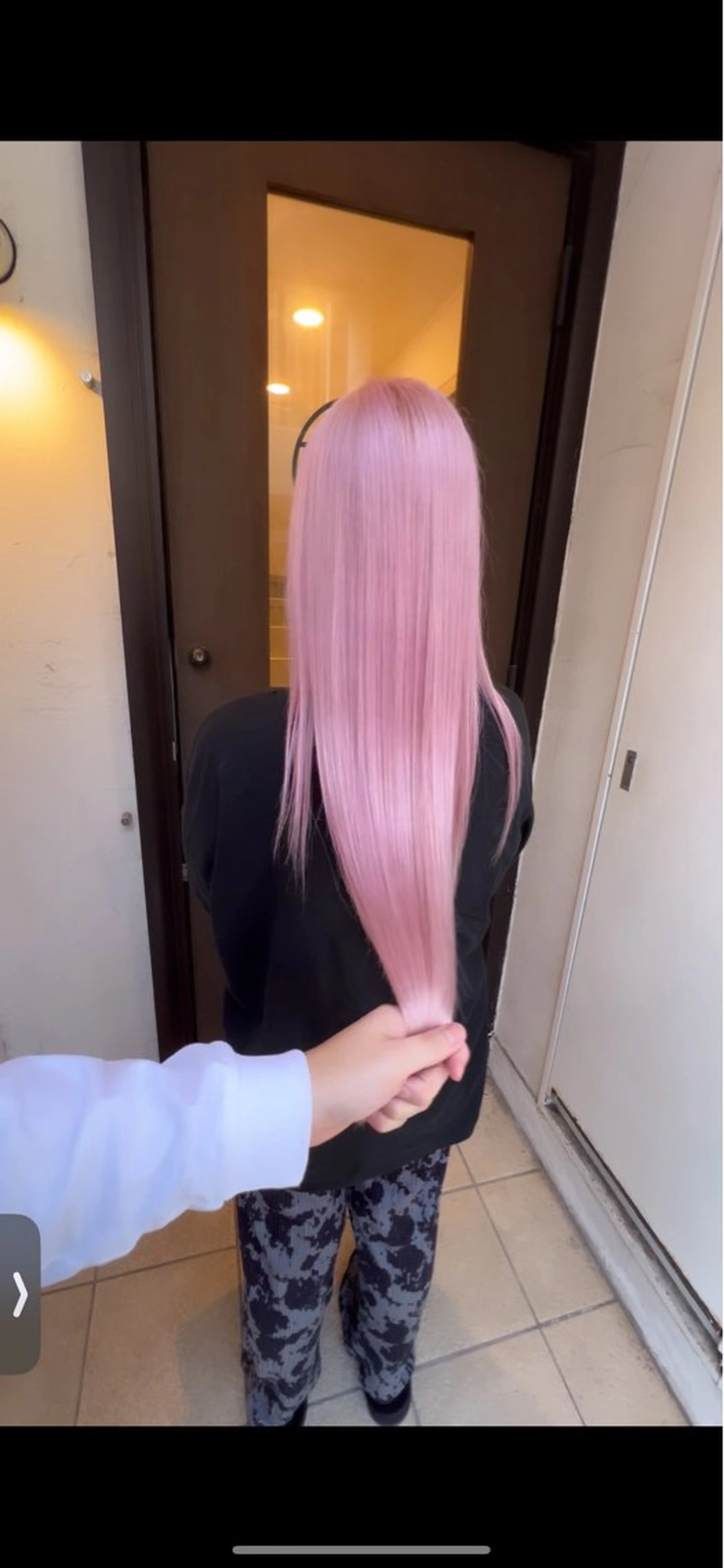 ロング カラー 艶ハイトーンブリーチ 🌈小林侑雅のヘアスタイル