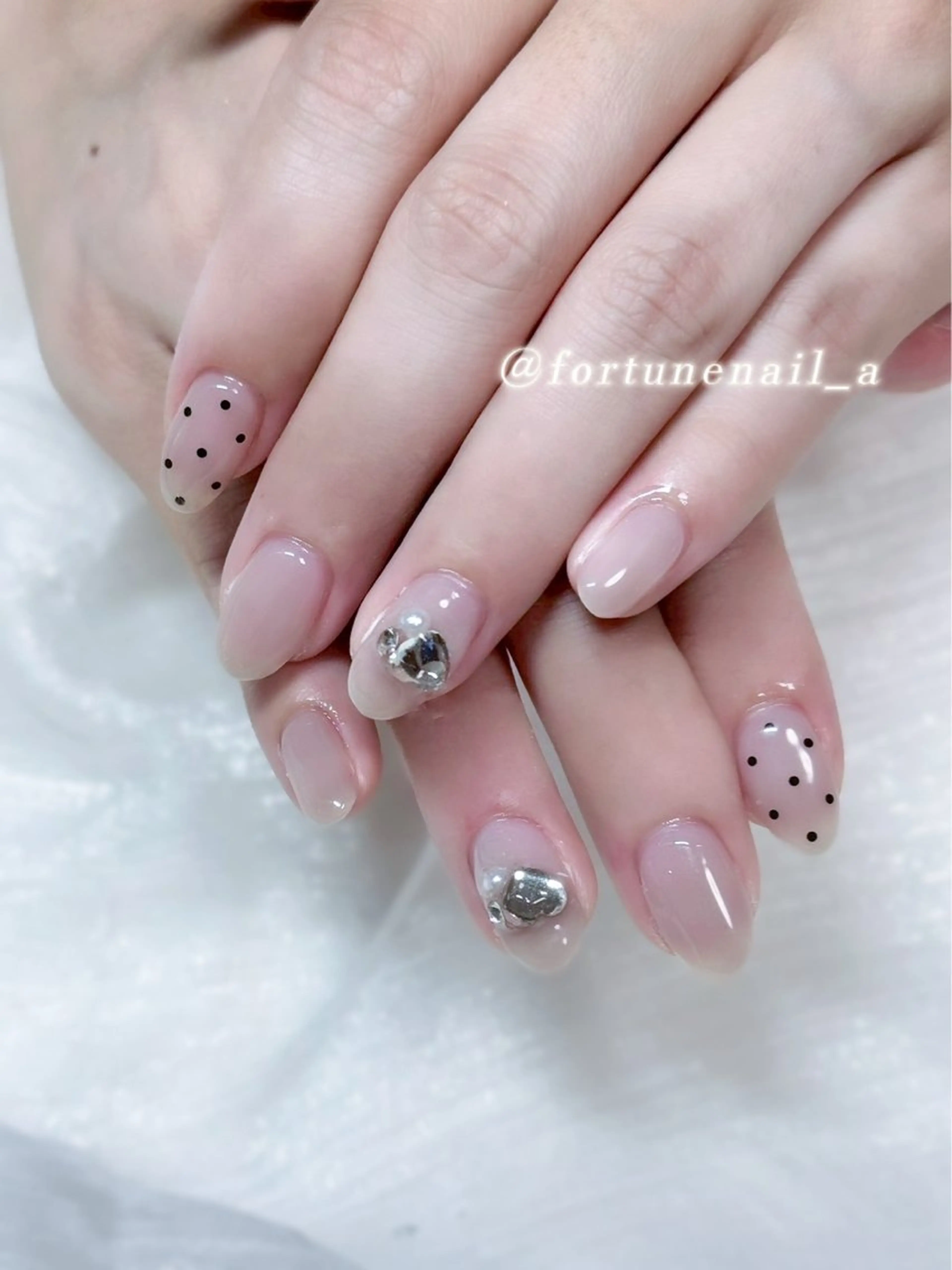 ネイル ドット ハンドネイル ✩.*🎀 aoi🎀のネイルデザイン
