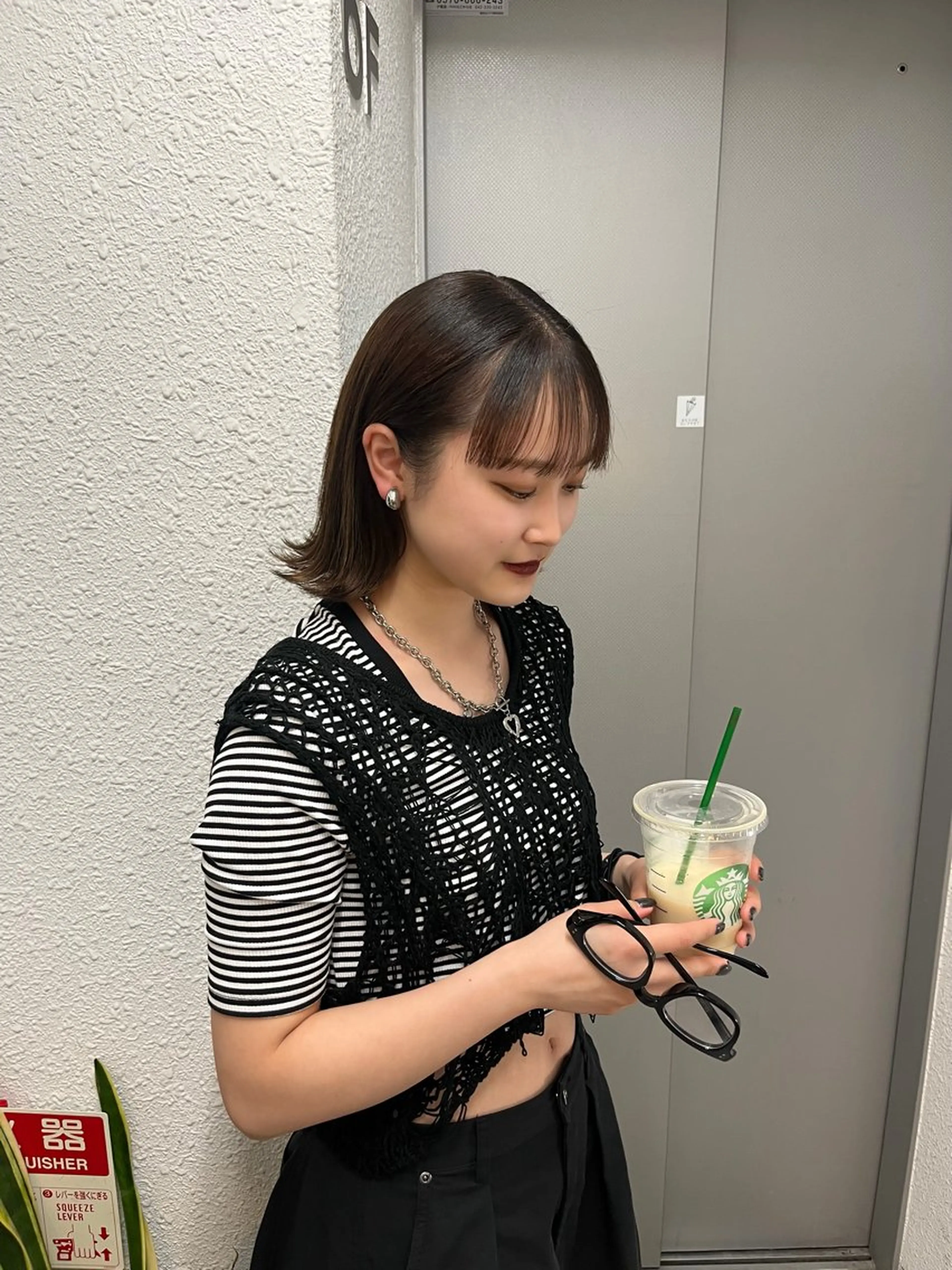 ミディアム カット 縮毛矯正 トリートメント 塩川ももこ/ 自然な縮毛矯正のヘアスタイル