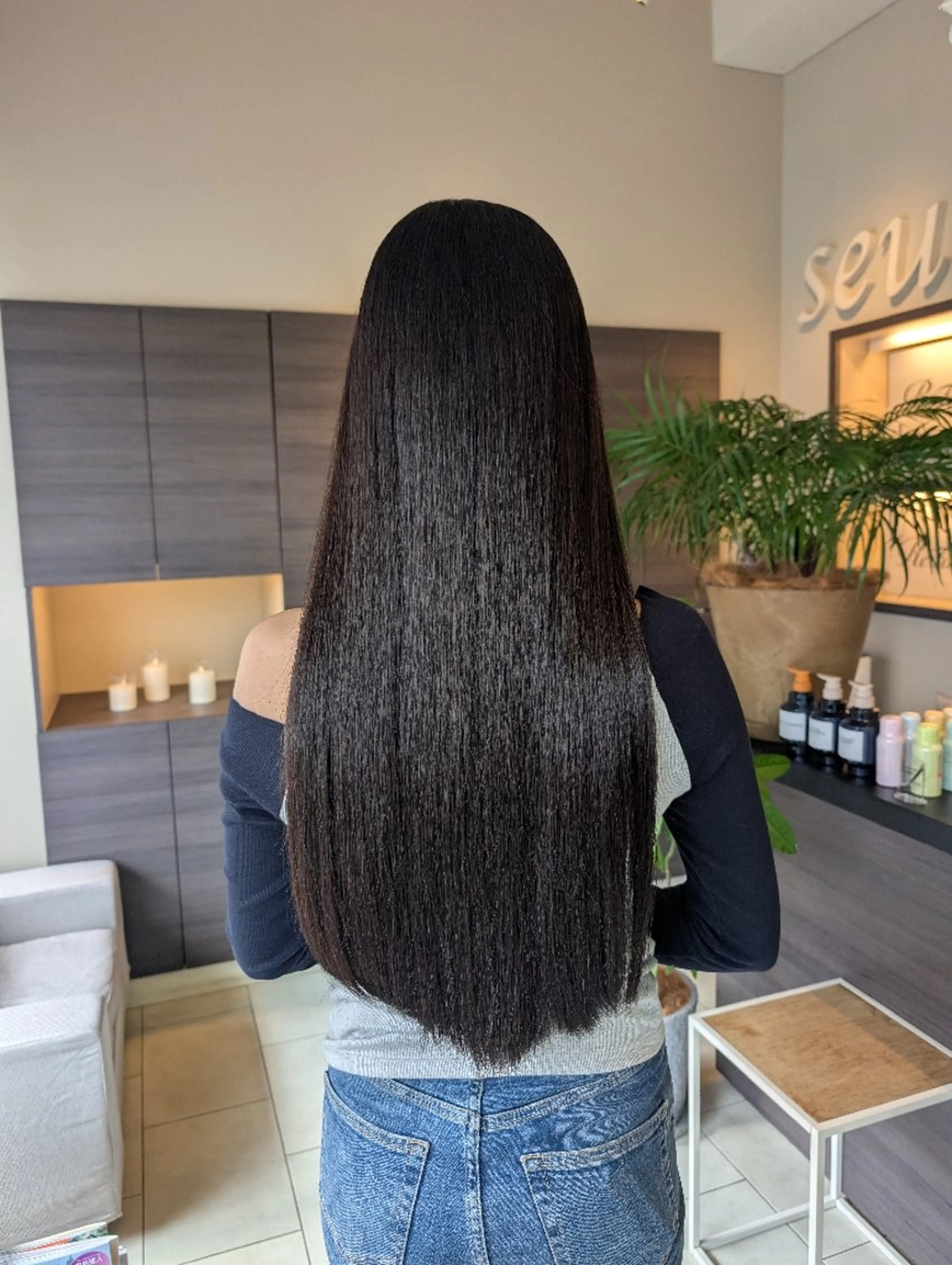 ロング 縮毛矯正 seul 美容室のヘアスタイル