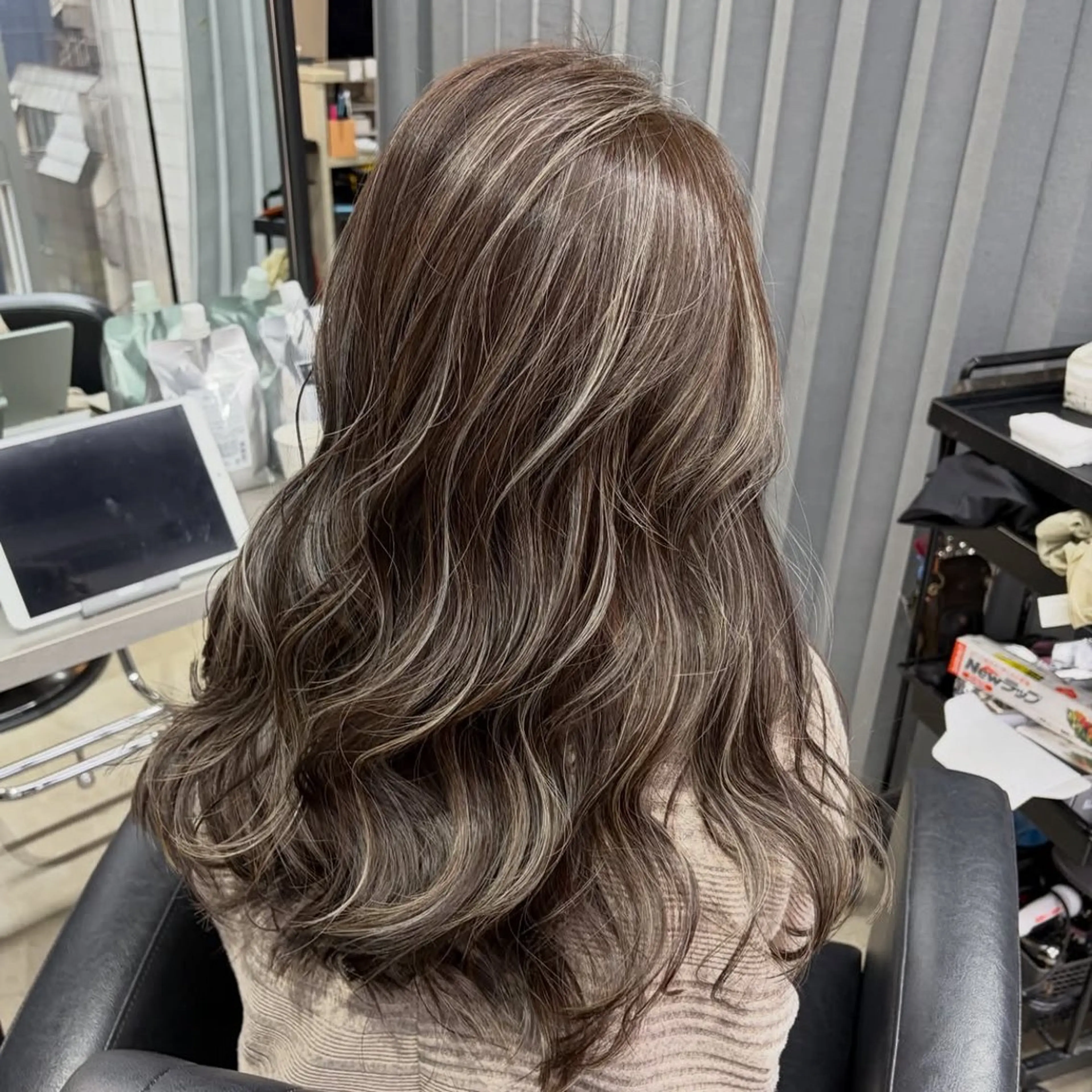 カラー 新宿/ハイライト/ 透明感カラー/りきやのヘアスタイル