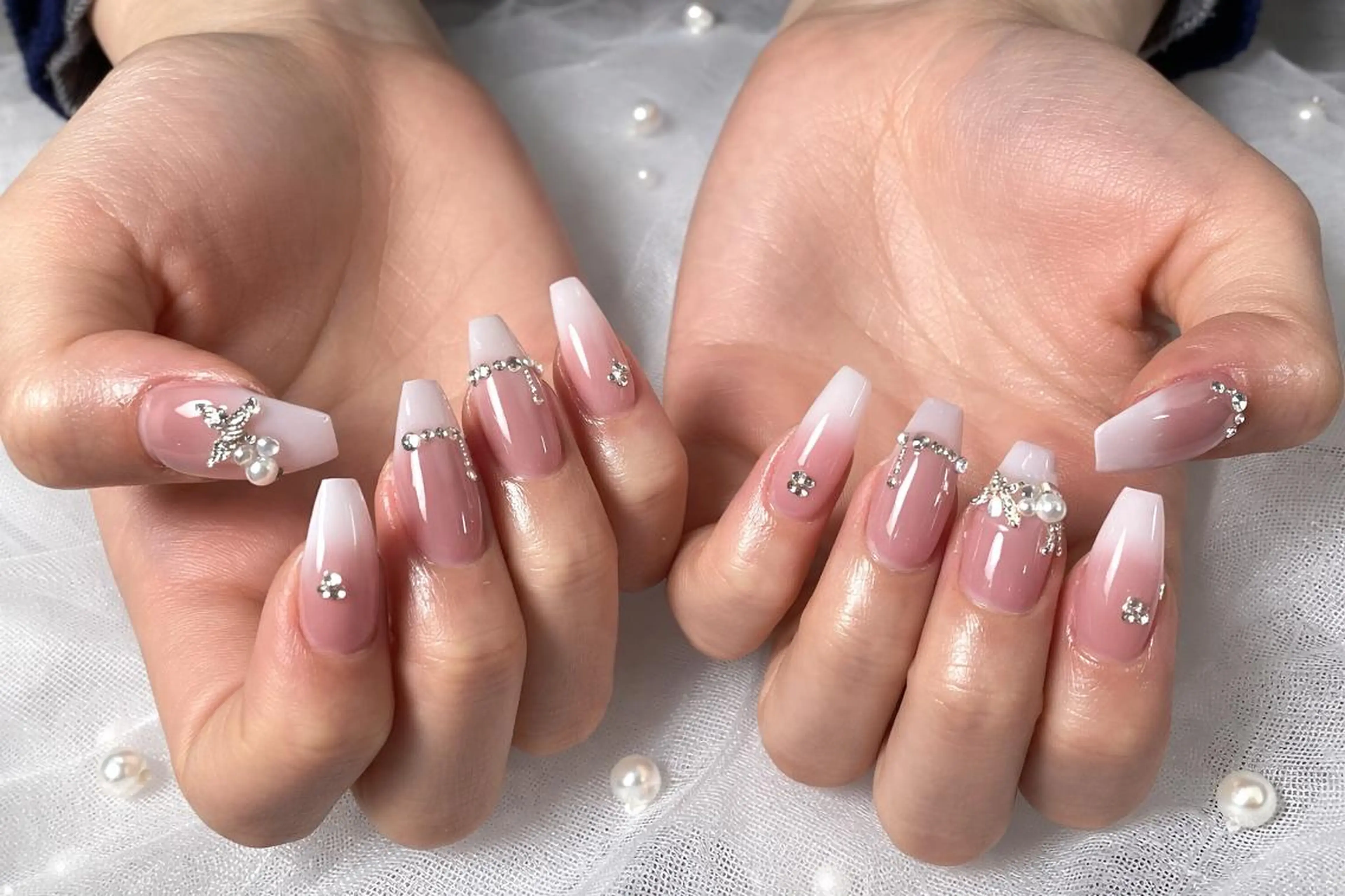 ネイル ロングネイル長さ出し 専門Spade Qのネイルデザイン