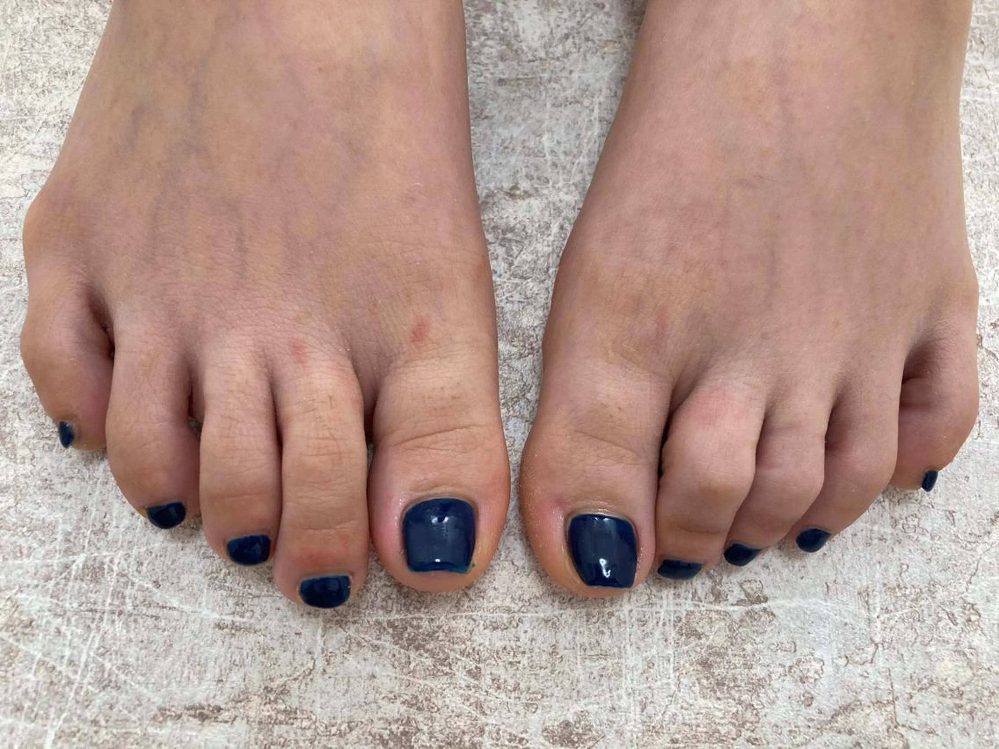 ネイル ブルー フットネイル mogunail &blowのネイルデザイン