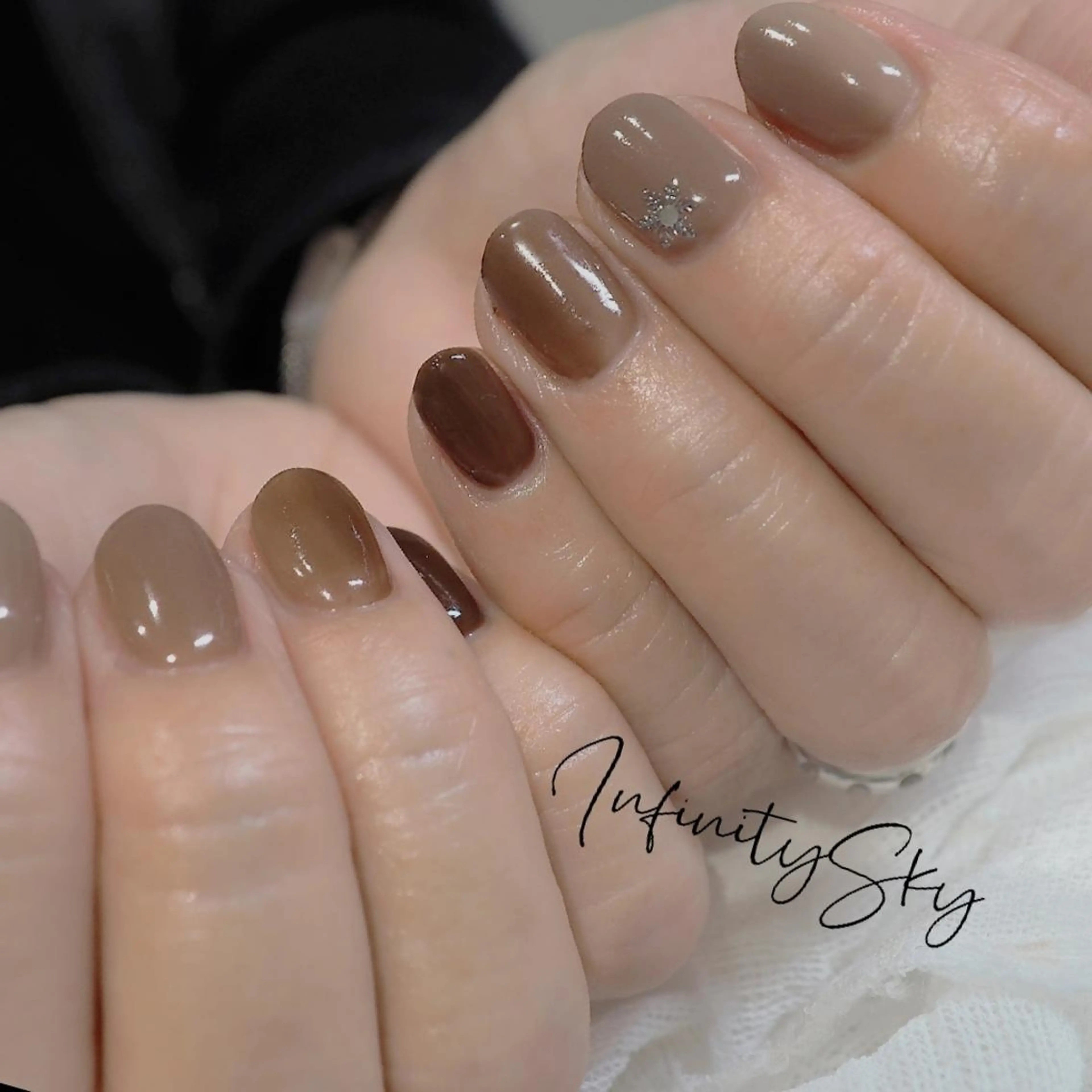 ネイル グラデーション infinity skyのネイルデザイン