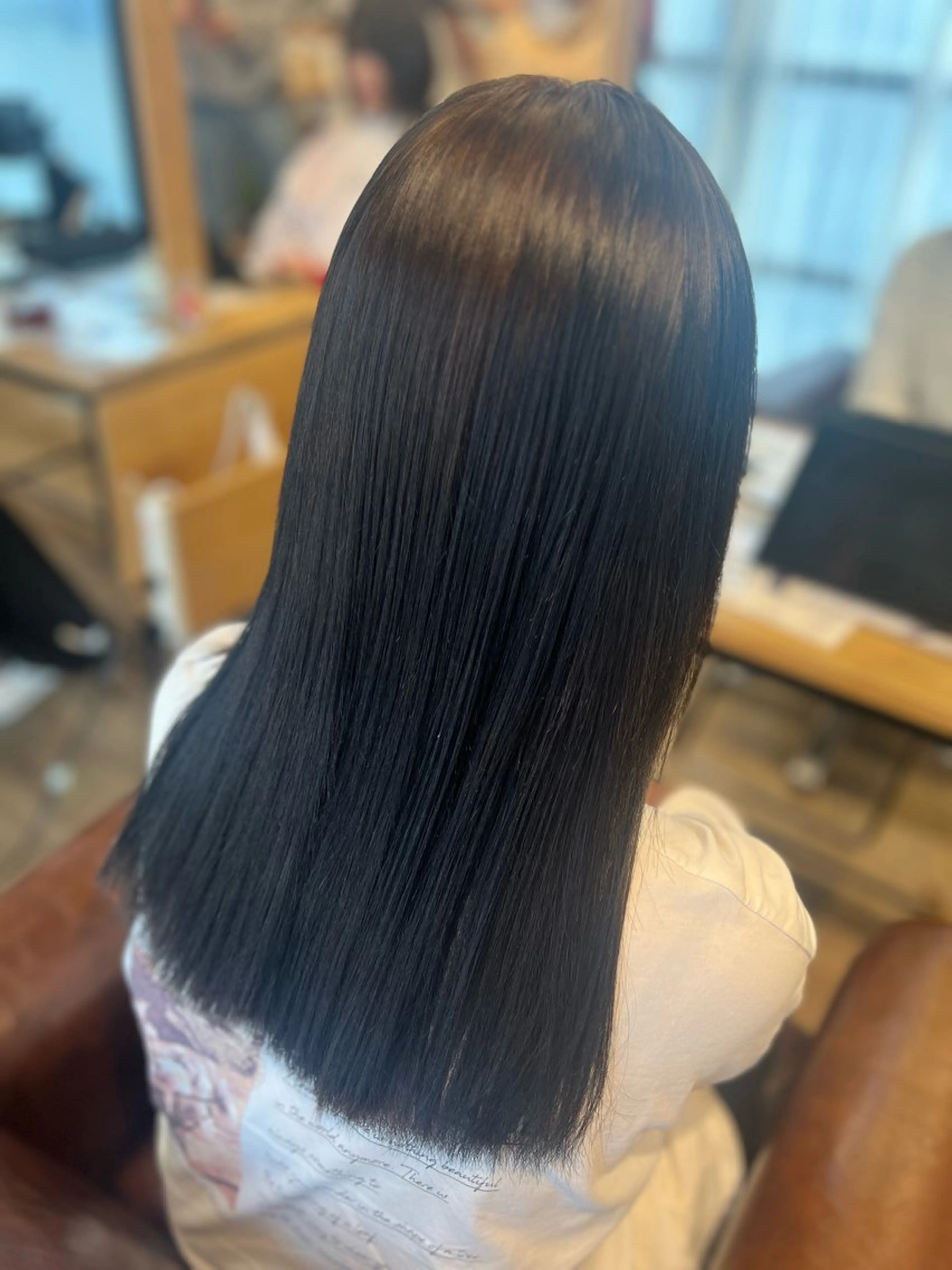 ミディアム カラー Liere Muuのヘアスタイル