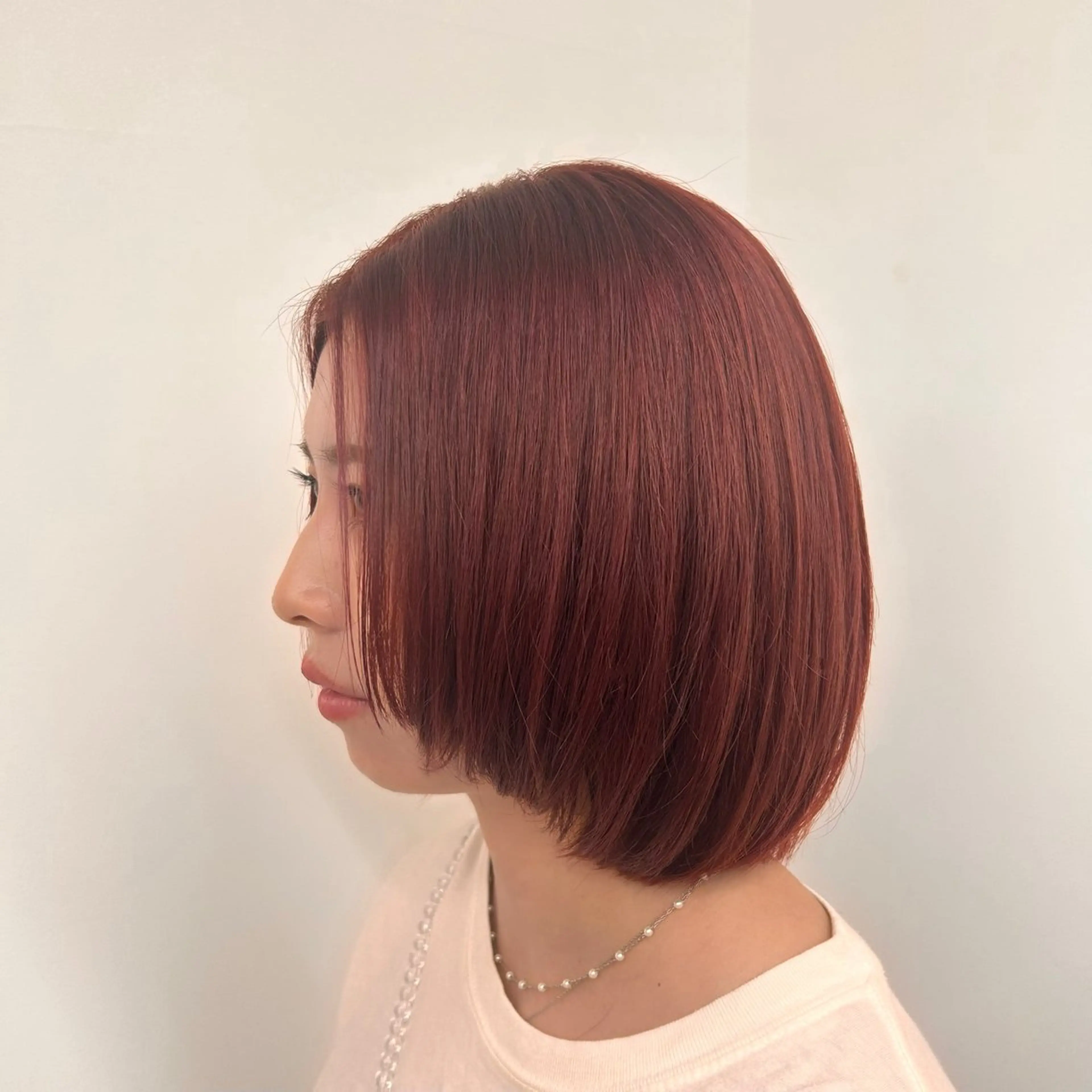 ミディアム カラー ボブレイヤー レッドカラー ボブ レイヤーカット ルネ北千住店 Rinoのヘアスタイル