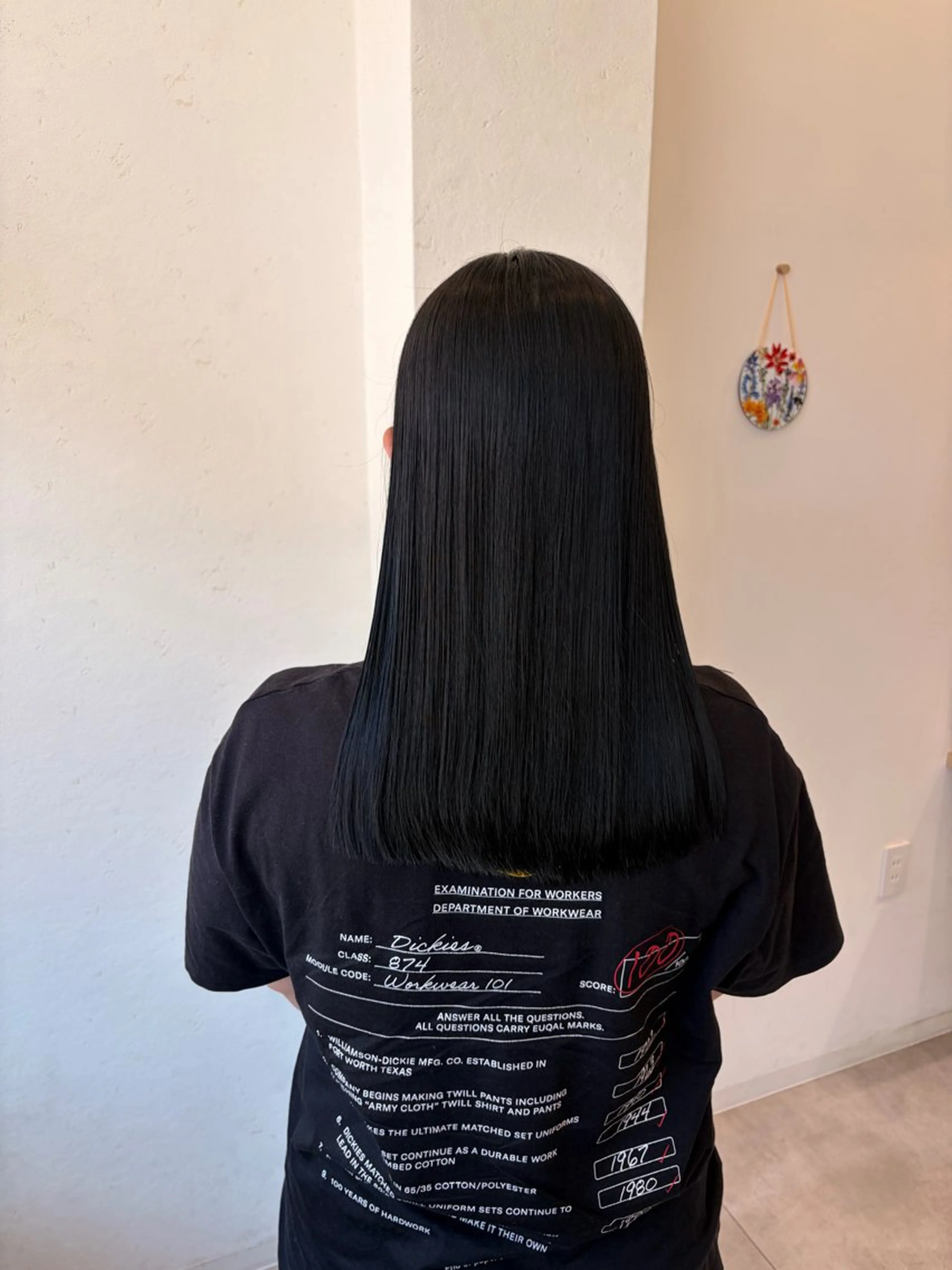 ロング カラー 黒髪 ブルーカラー ブルーブラック カット ヘアカラー yuu /Carinのヘアスタイル