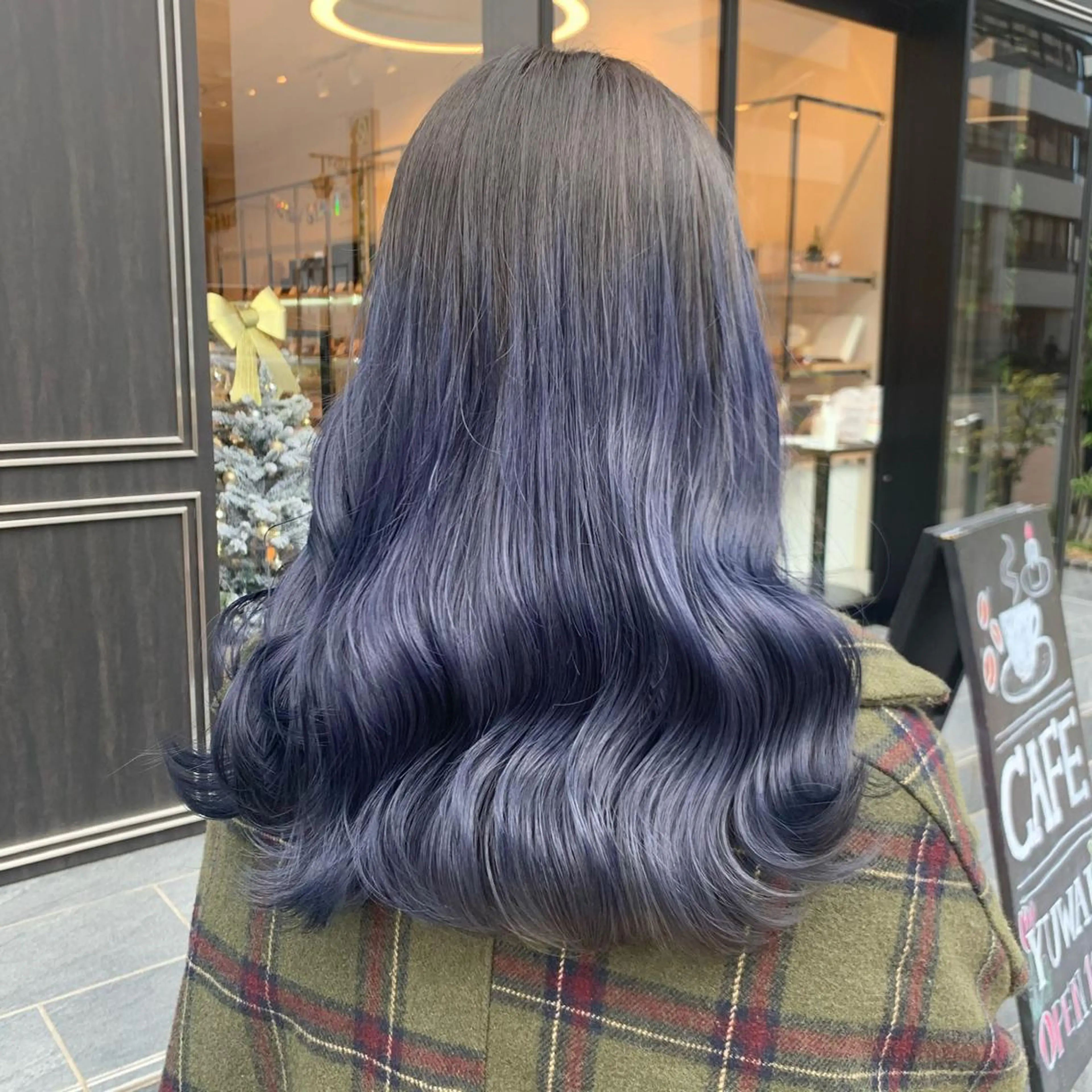 ロング カラー ヘアアレンジ ブルーカラー マツオカ マコのヘアスタイル