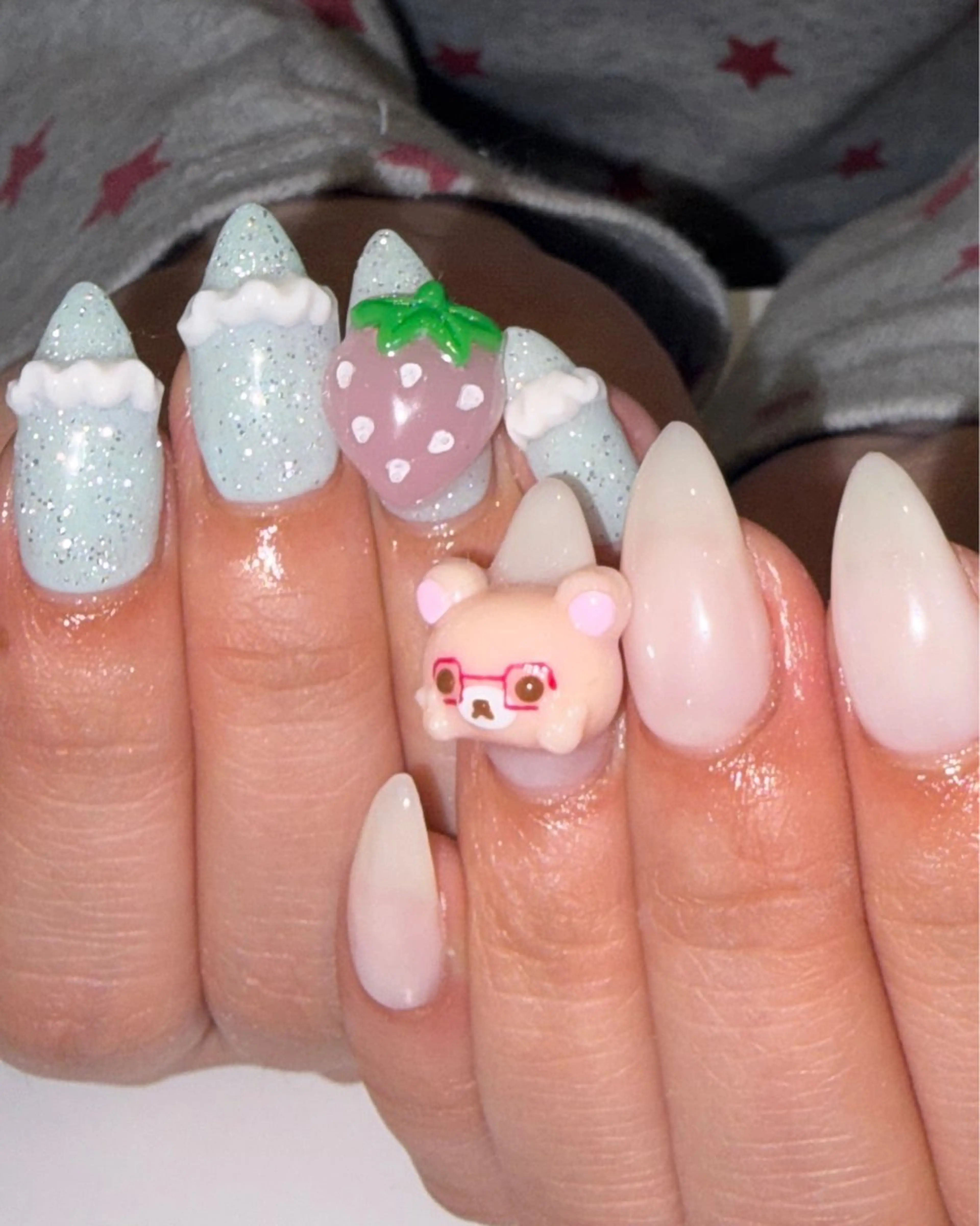 ネイル ハンドネイル sayuri ໒꒱のネイルデザイン