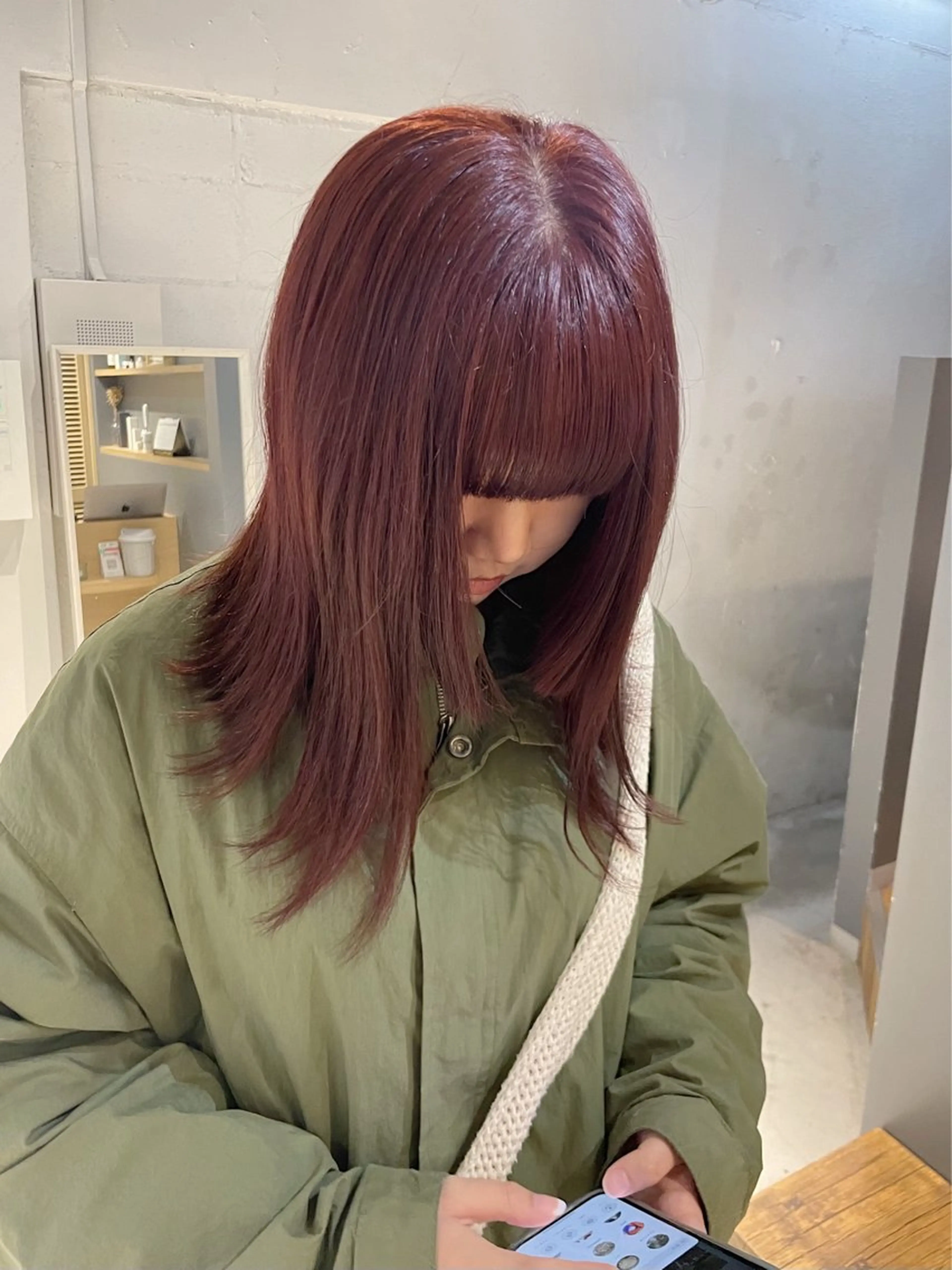 ミディアム カラー ブリーチ ブラウンカラー ダブルカラー ブリーチなしカラー レッドカラー レイヤー×初 パーマ|hinakoのヘアスタイル