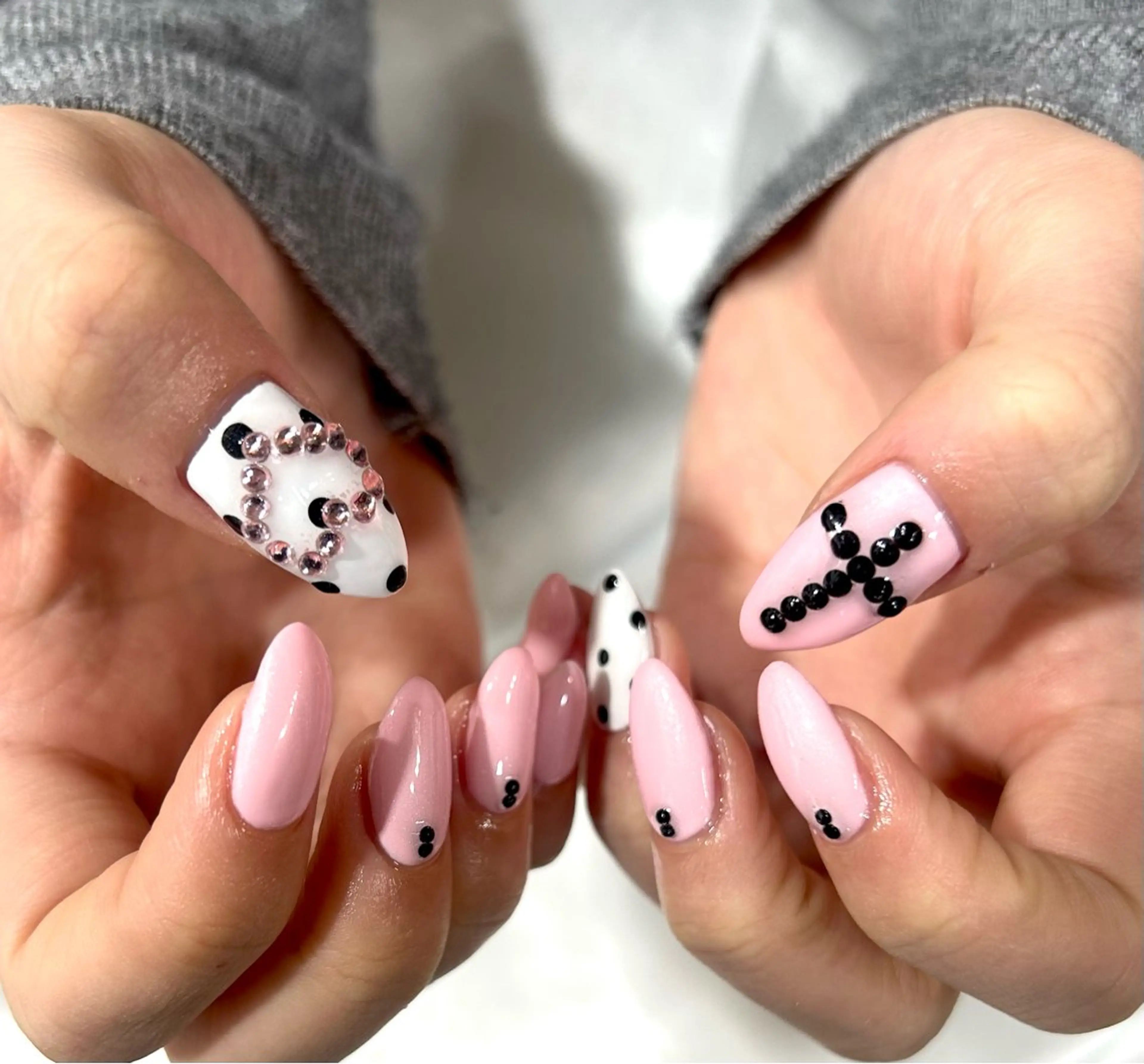 ネイル ストーンネイル nailsister みずきのネイルデザイン