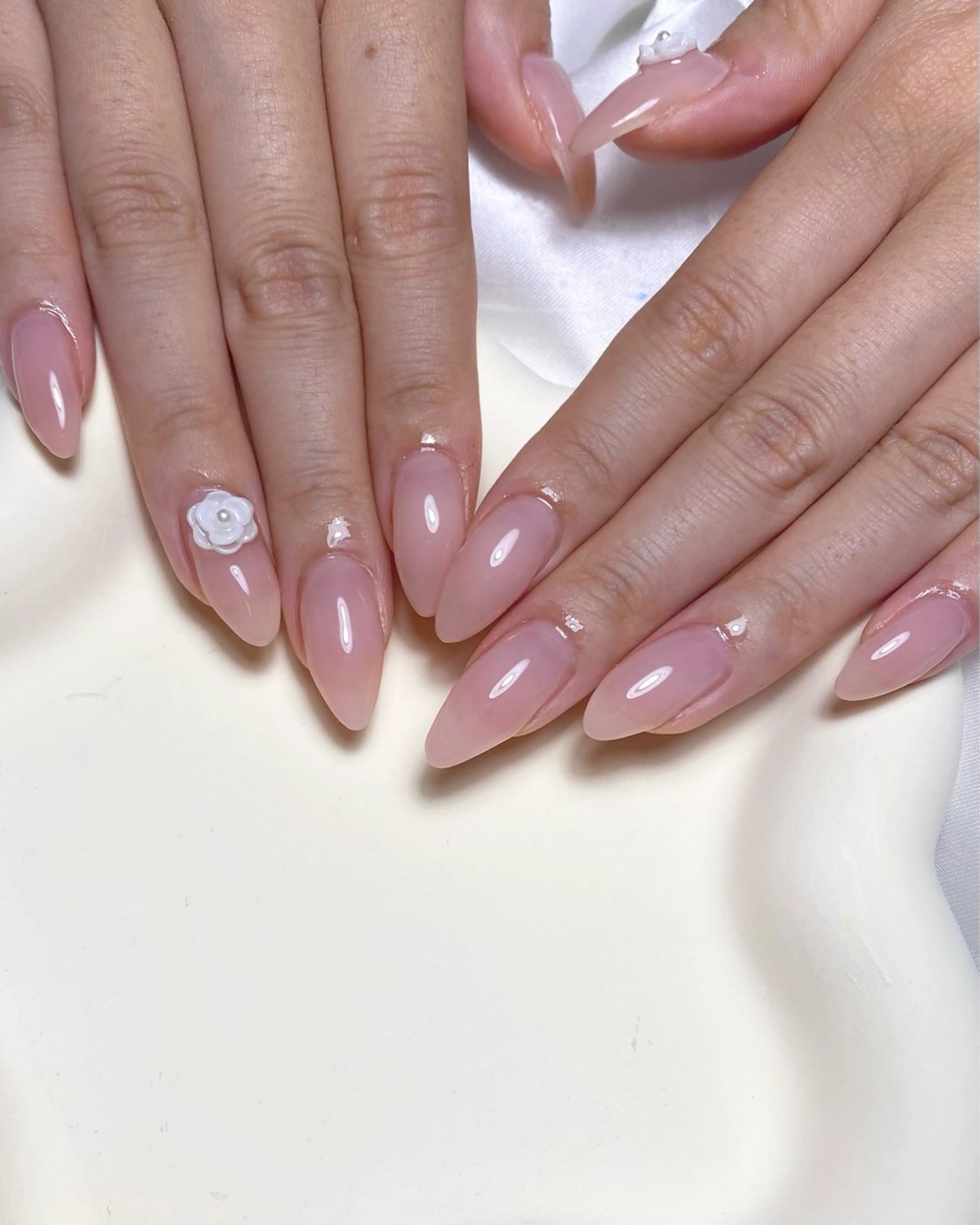 ネイル ハンドネイル Luna 【Li'ame】のネイルデザイン