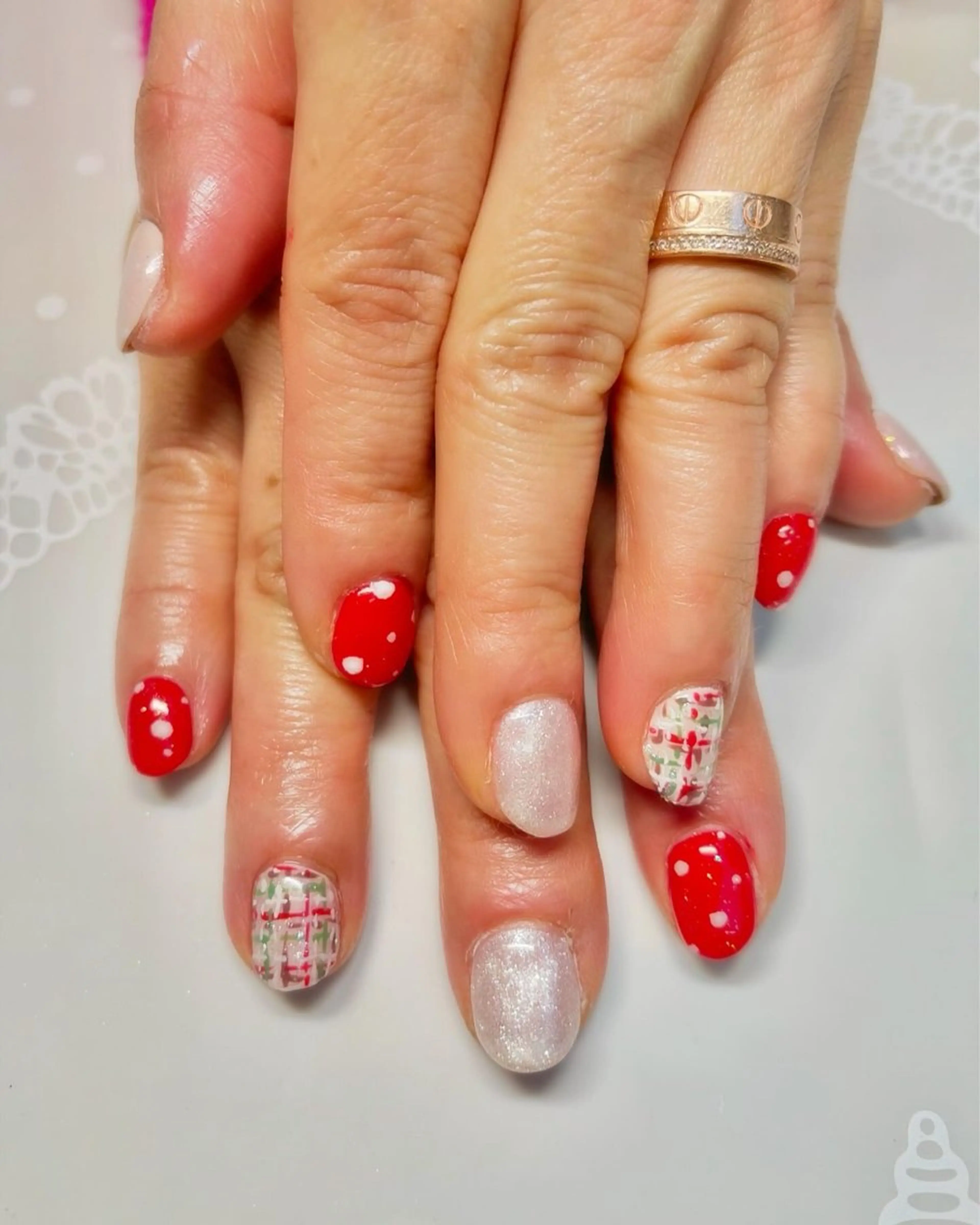 ネイル 新宿ネイルサロン ジェミディローサのネイルデザイン