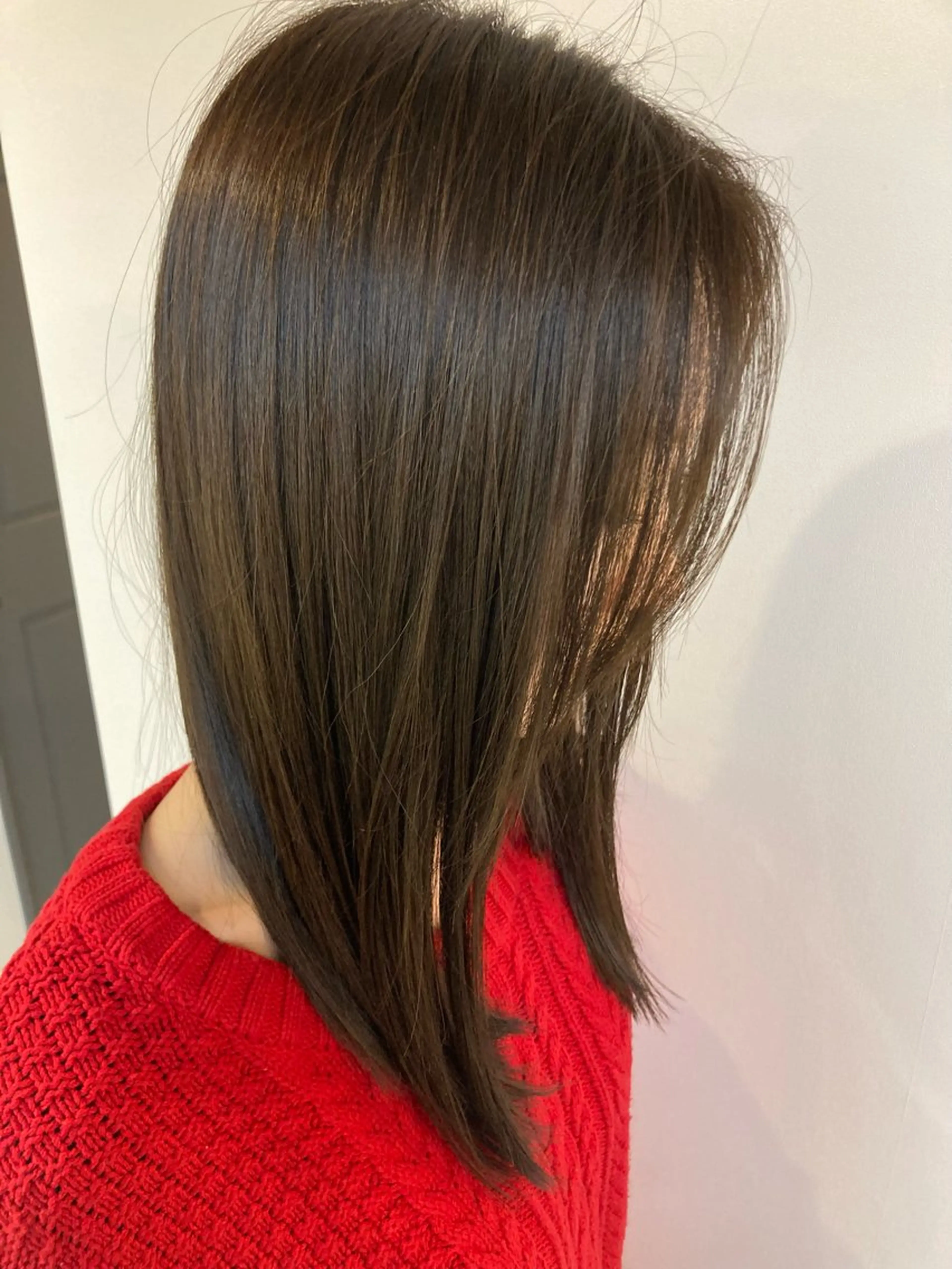 ロング 縮毛矯正 三浦 寛都のヘアスタイル