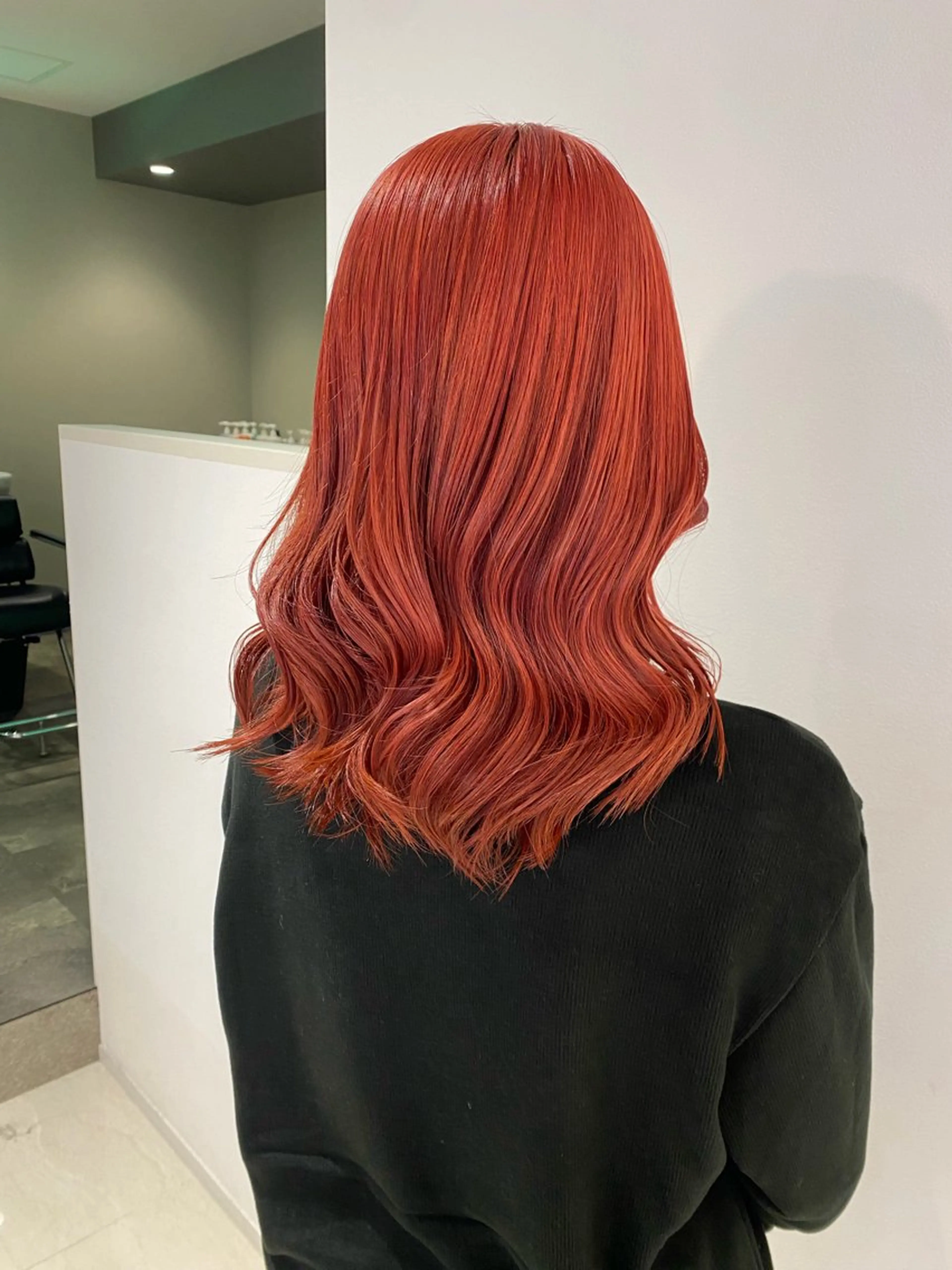 ロング カラー ブリーチ オレンジ ヘアカラー aaty所属・aaty りこのヘアスタイル