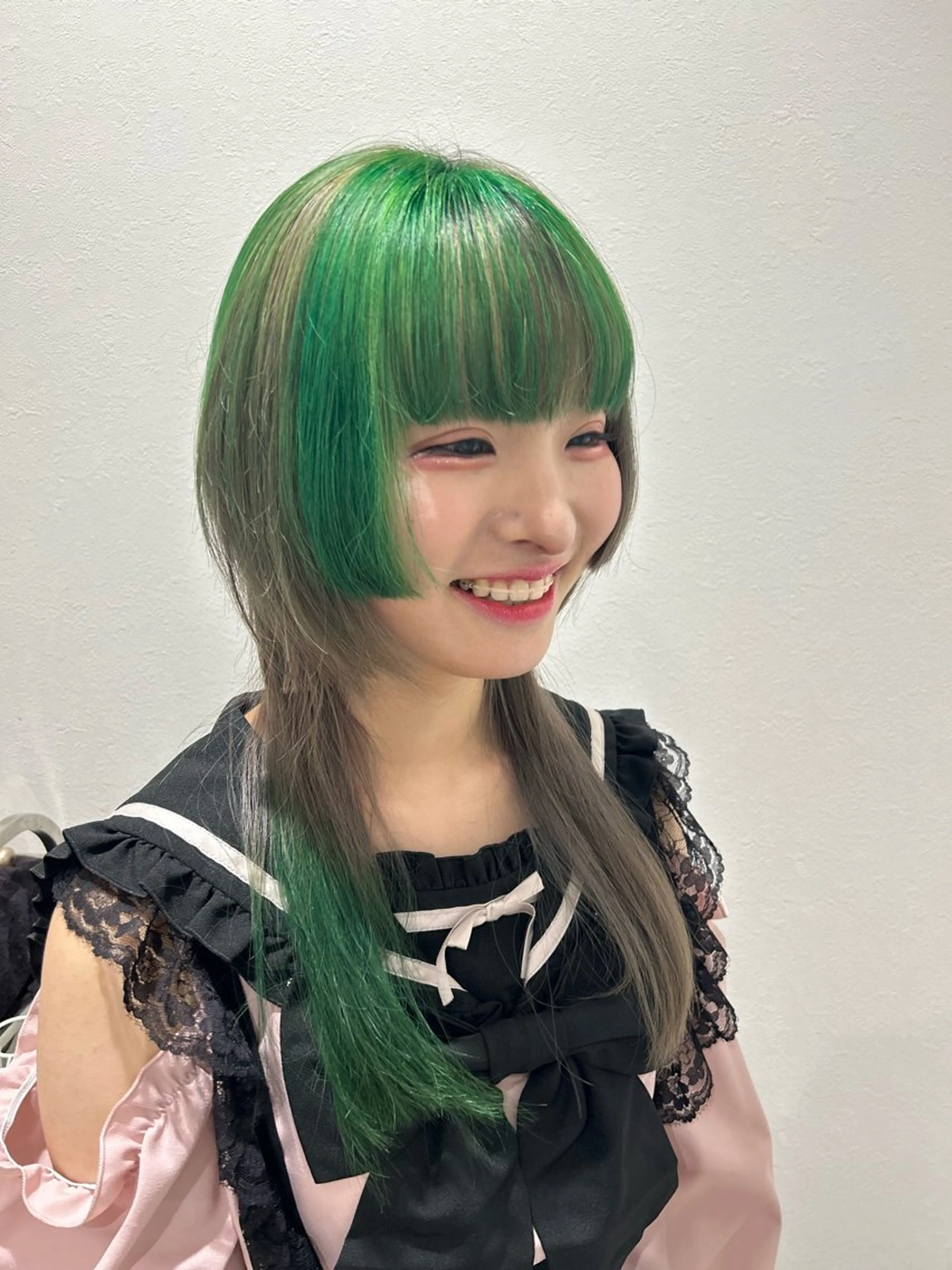 ミディアム カラー カット ヘアカラー トリートメント 🐺青木光太朗 ウルフ/レイヤー🐺のヘアスタイル