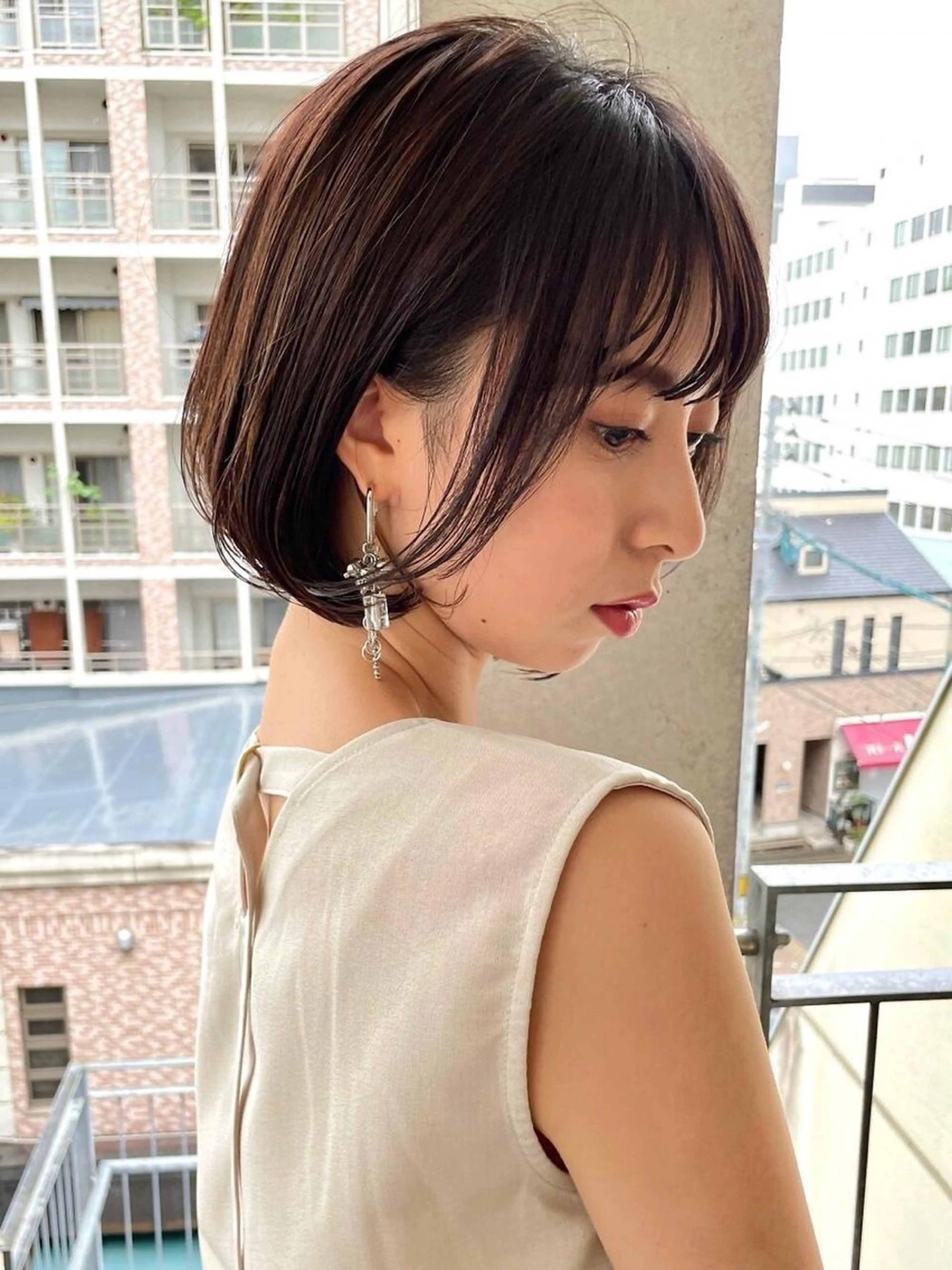 ミディアム カット トリートメント hoNua. 栄/透明感カラーのヘアスタイル