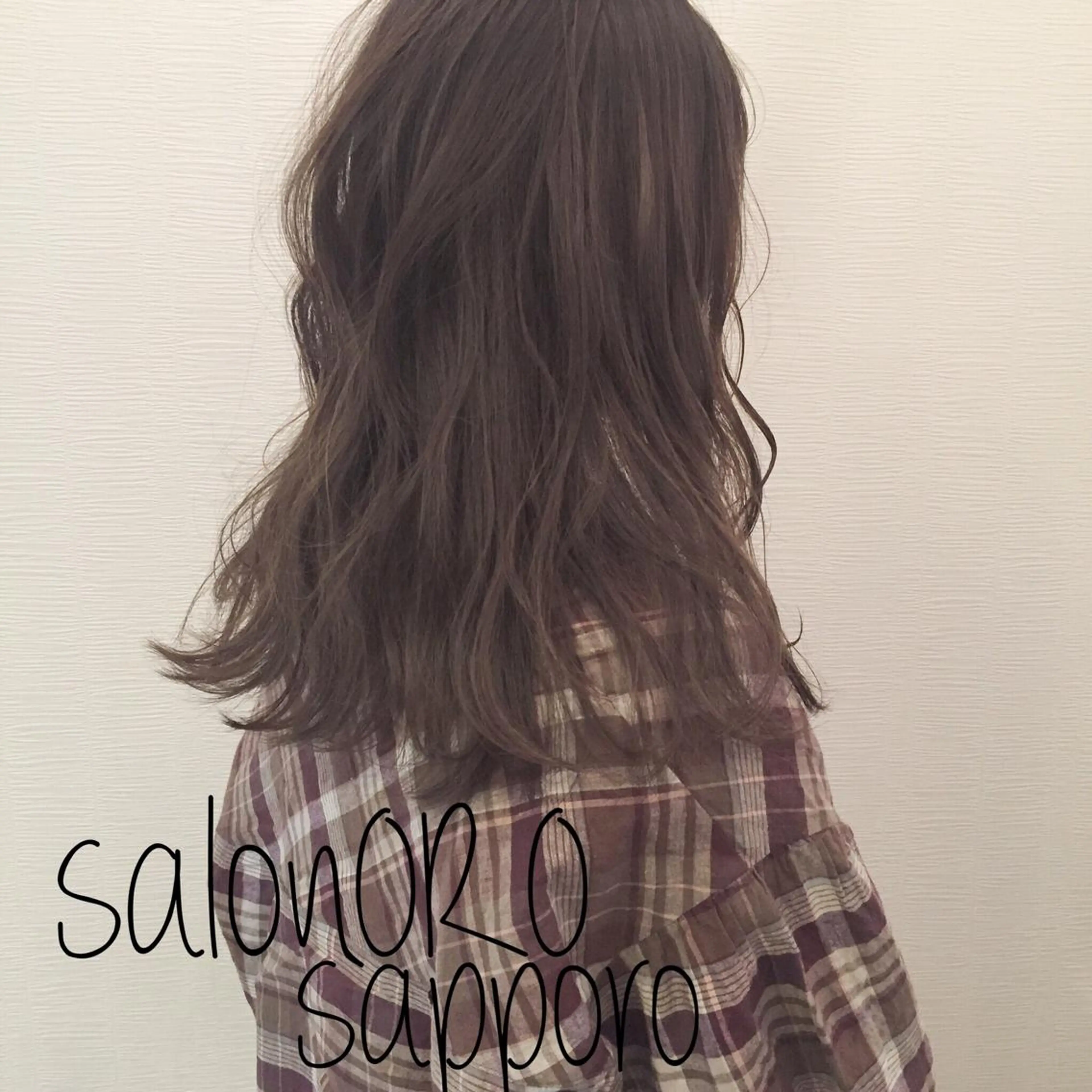 ロング カラー ベージュカラー ブリーチ フォギーベージュ グラデーションカラー ハイライトカラー カット ヘアカラー トリートメント 池田 真由美のヘアスタイル