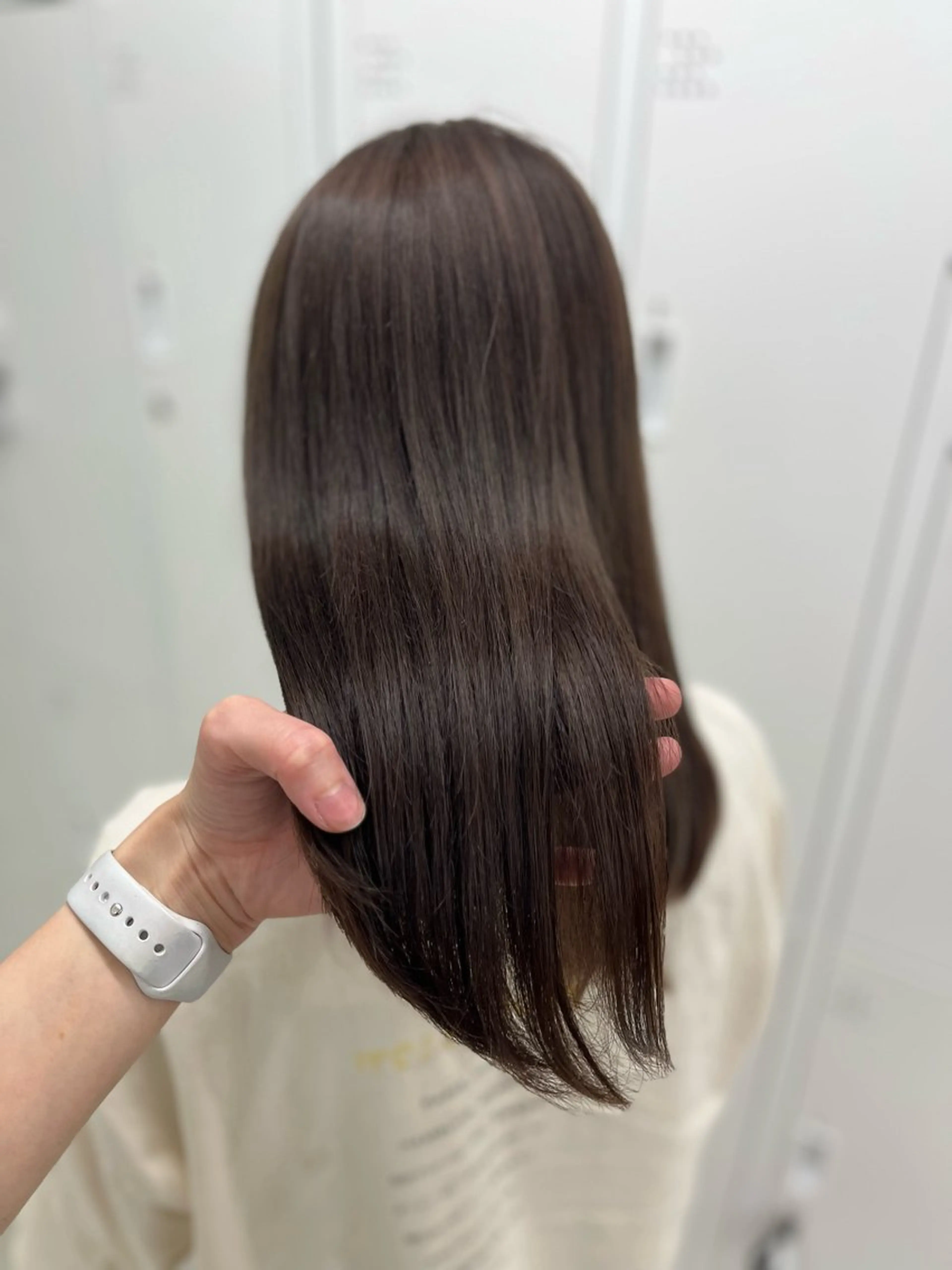 セミロング カラー ブリーチ 🫧ぷる艶カラー🫧 Yuubi🦩のヘアスタイル