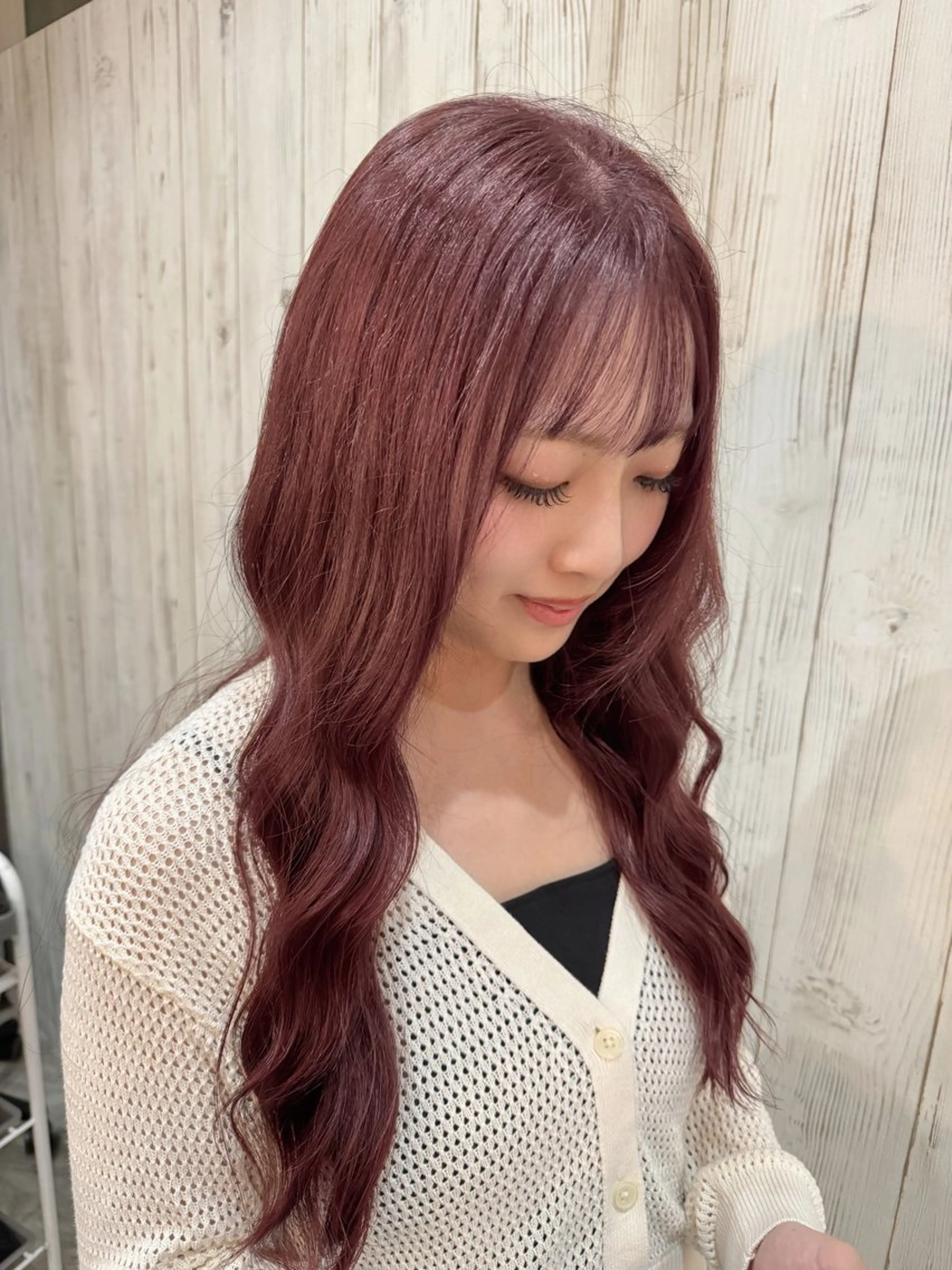 ロング カラー ブリーチ カシス ブリーチなしカラー ピンクカラー 🫧透明感カラー/ 高橋めぐ🫧のヘアスタイル