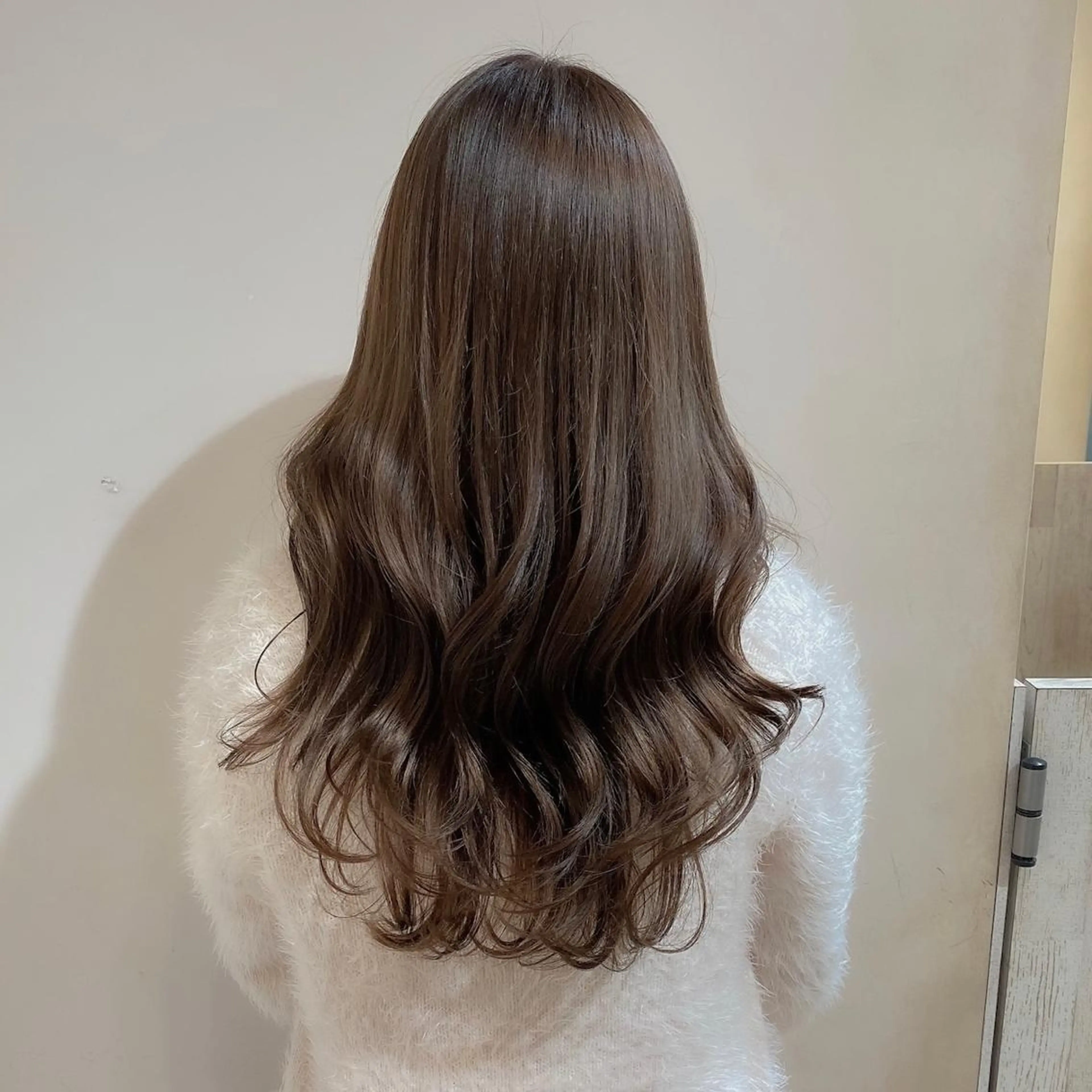 ロング カラー カット ヘアカラー トリートメント On所属・顔まわりカット🌟 くびれヘア/寺門遥輝のヘアスタイル