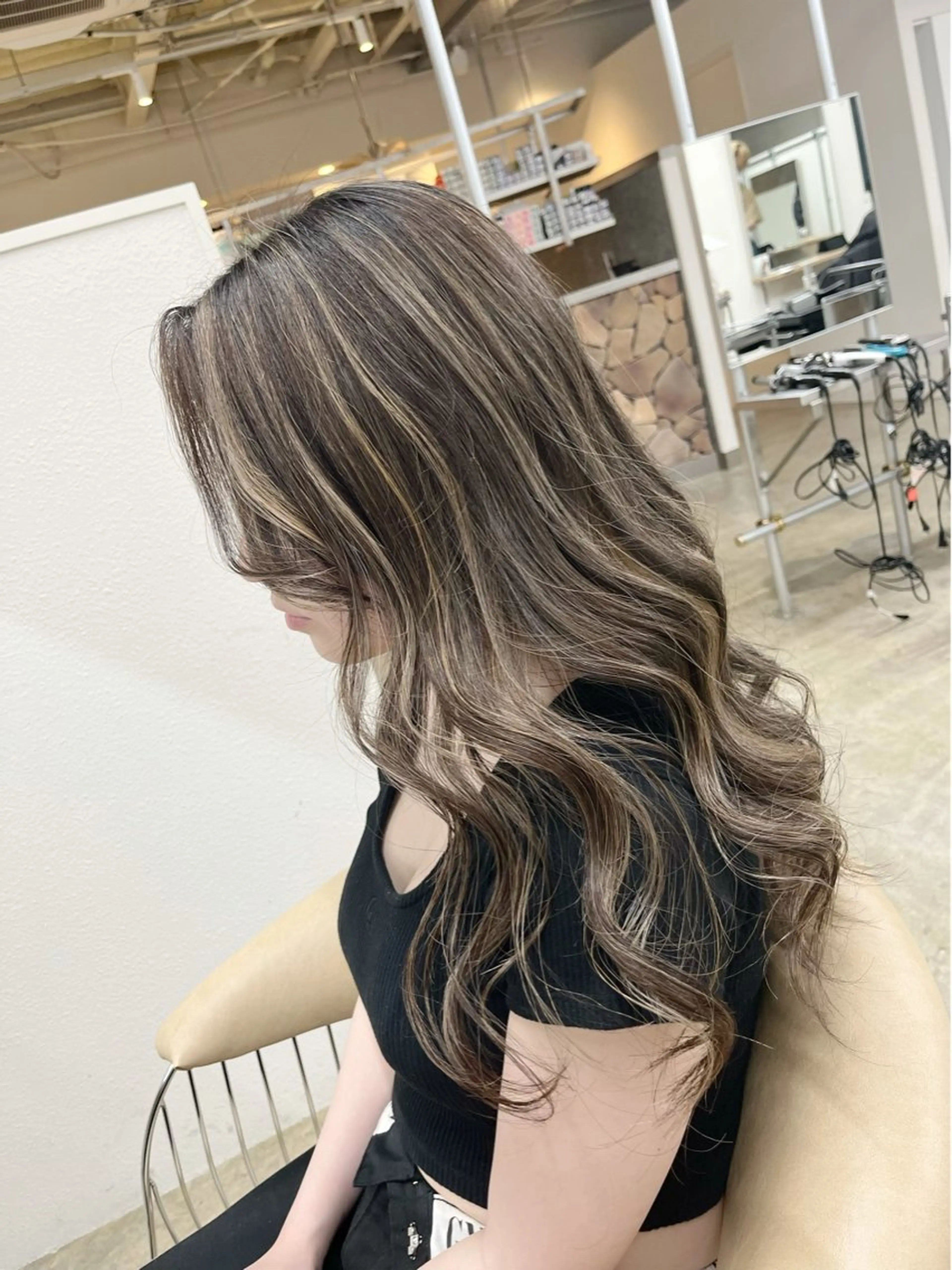 ロング カラー Tsuyoki .のヘアスタイル