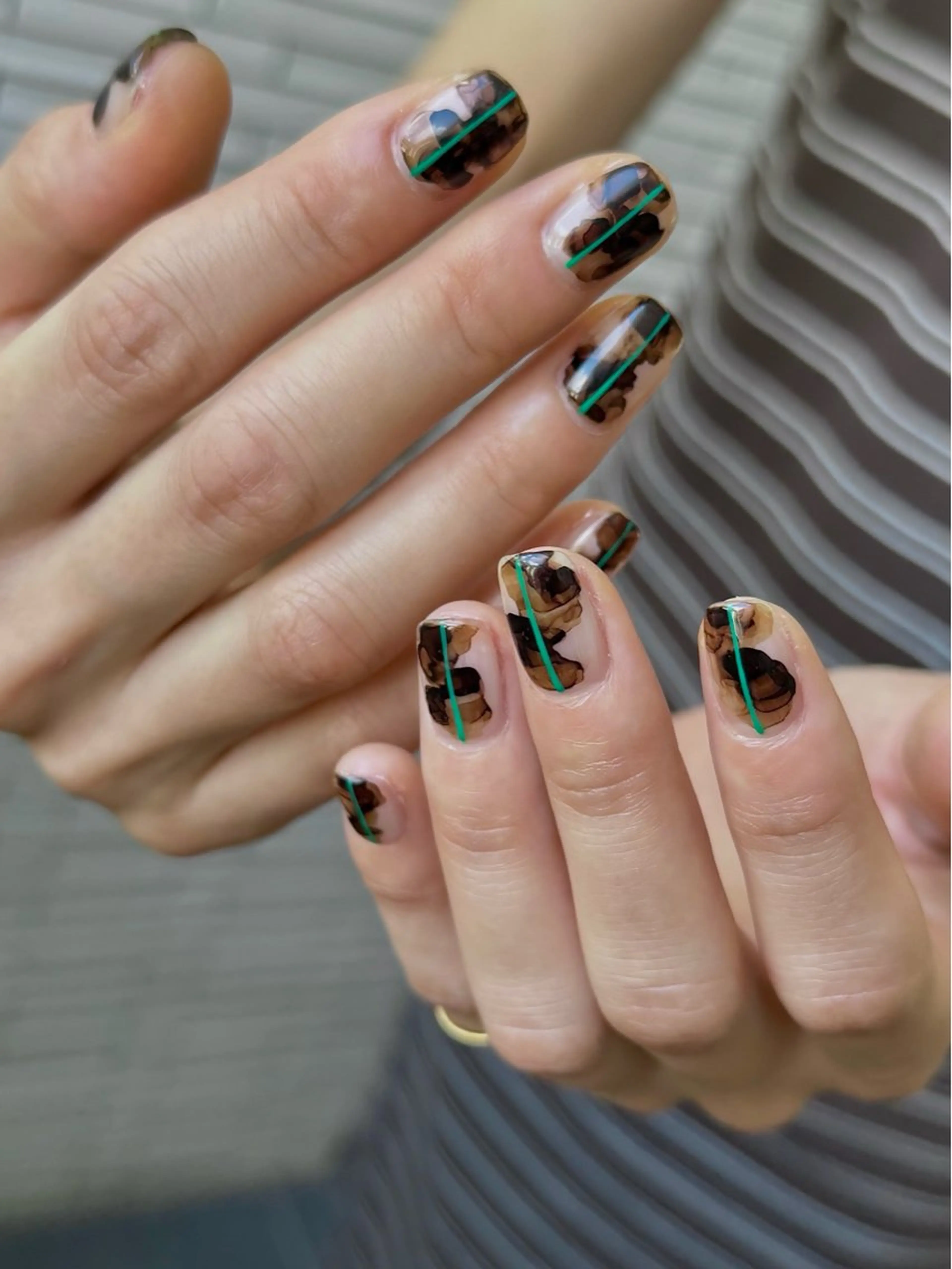 ネイル ニュアンスネイル ハンドネイル _ chihiroのネイルデザイン