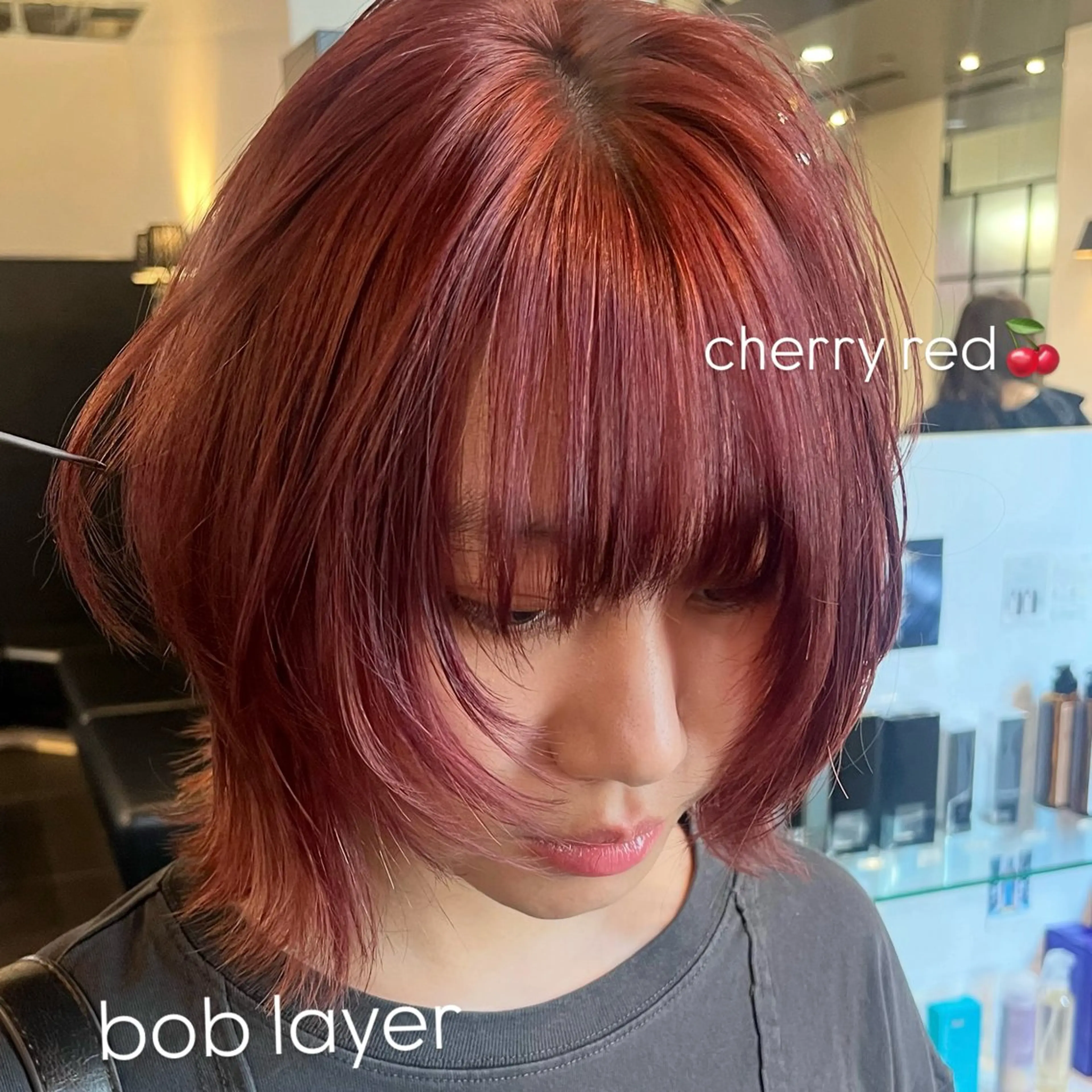 ミディアム カラー ブリーチ レッドカラー 顔周りカット レイヤーカット ヘアカラー trico心斎橋 ナツミのヘアスタイル