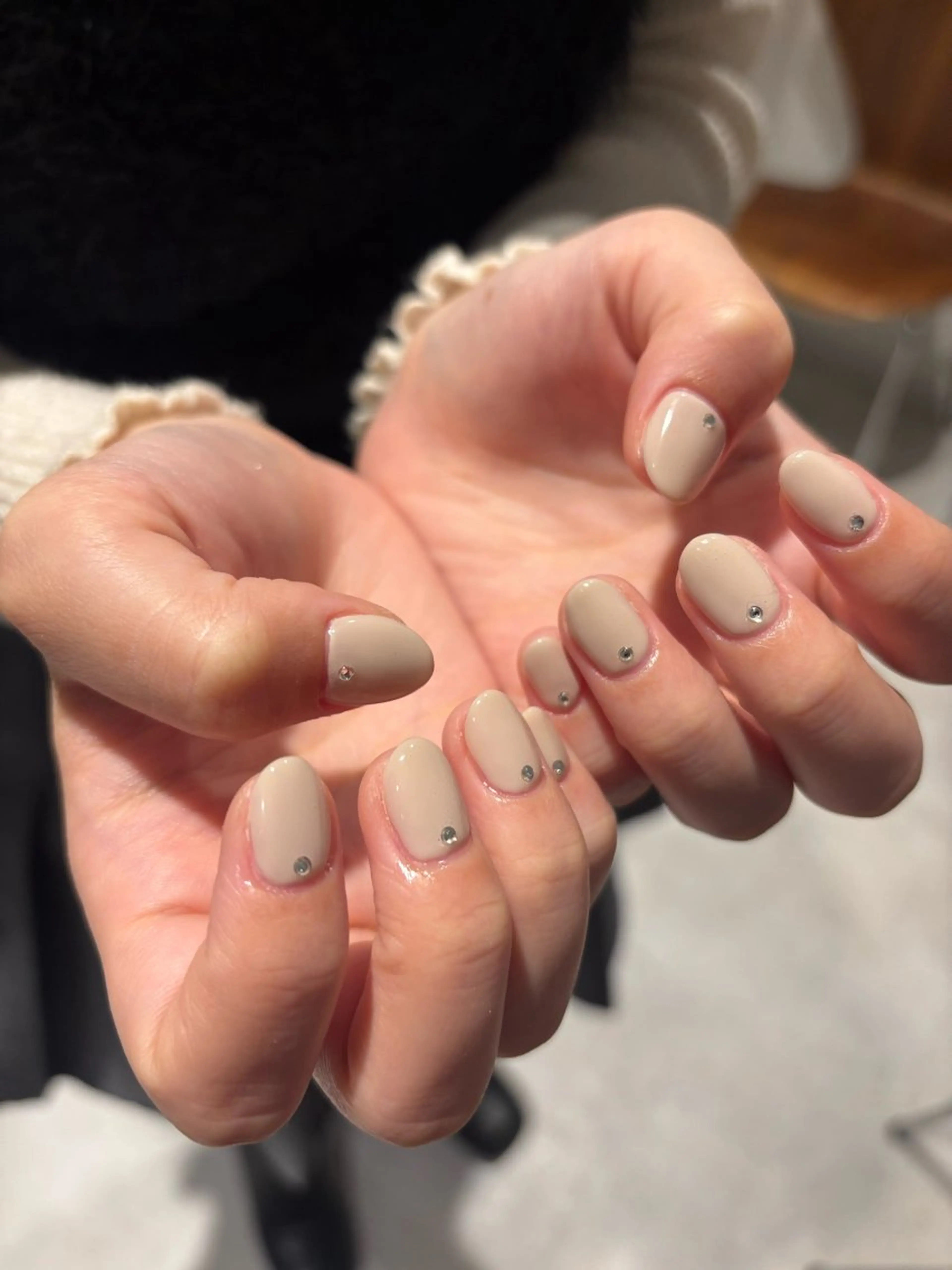 ネイル ストーンネイル ririka 🍀のネイルデザイン