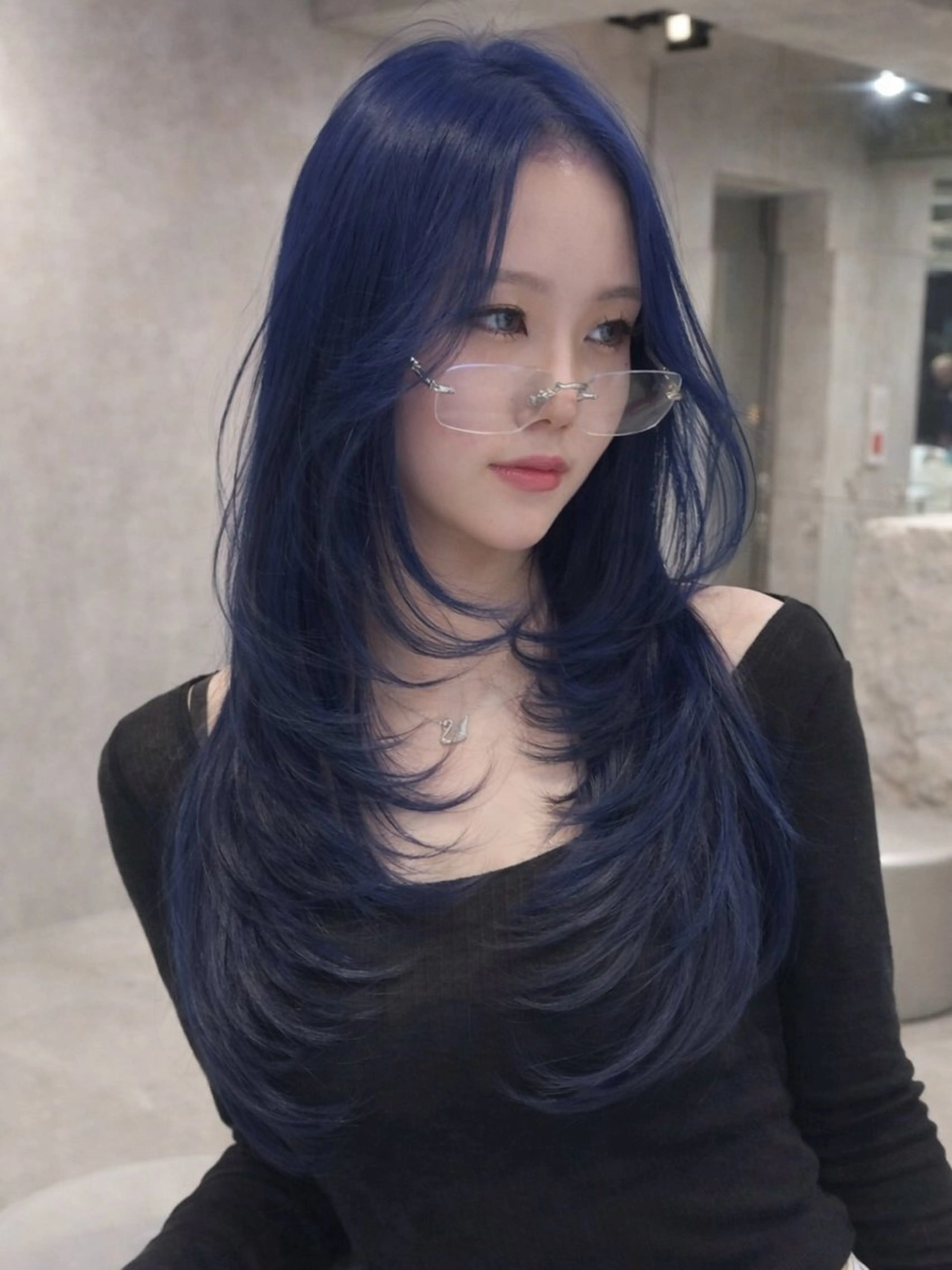 ロング カラー ヘアアレンジ カット ヘアカラー トリートメント ヘッドスパ ヘアセット 韓国レイヤーカット /韓国トレンドカラーのヘアスタイル