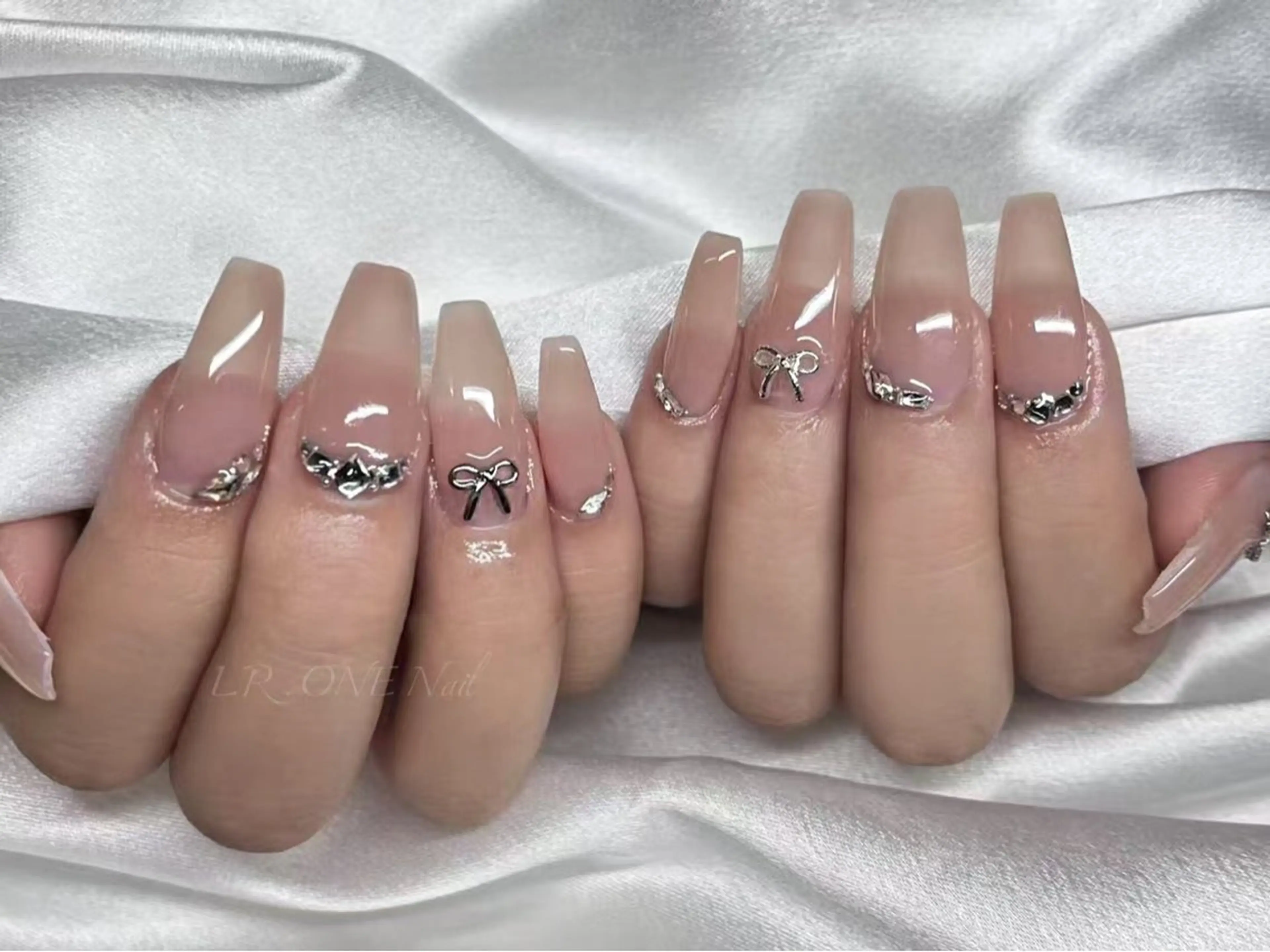 ネイル LR.ONE ヨウのネイルデザイン