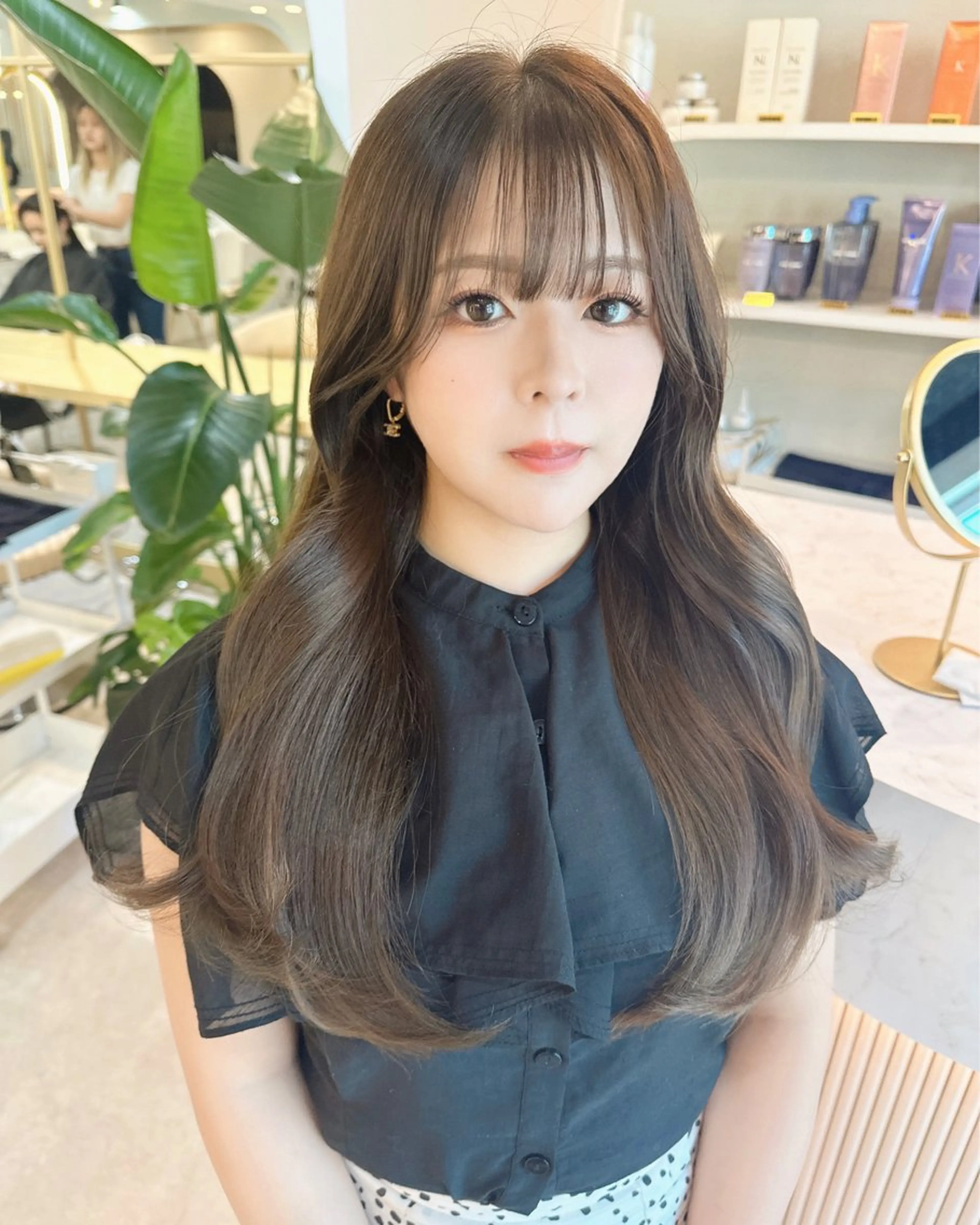 ロング カラー ヘアアレンジ カット ヘアカラー トリートメント Akane レイヤー/艶カラーのヘアスタイル