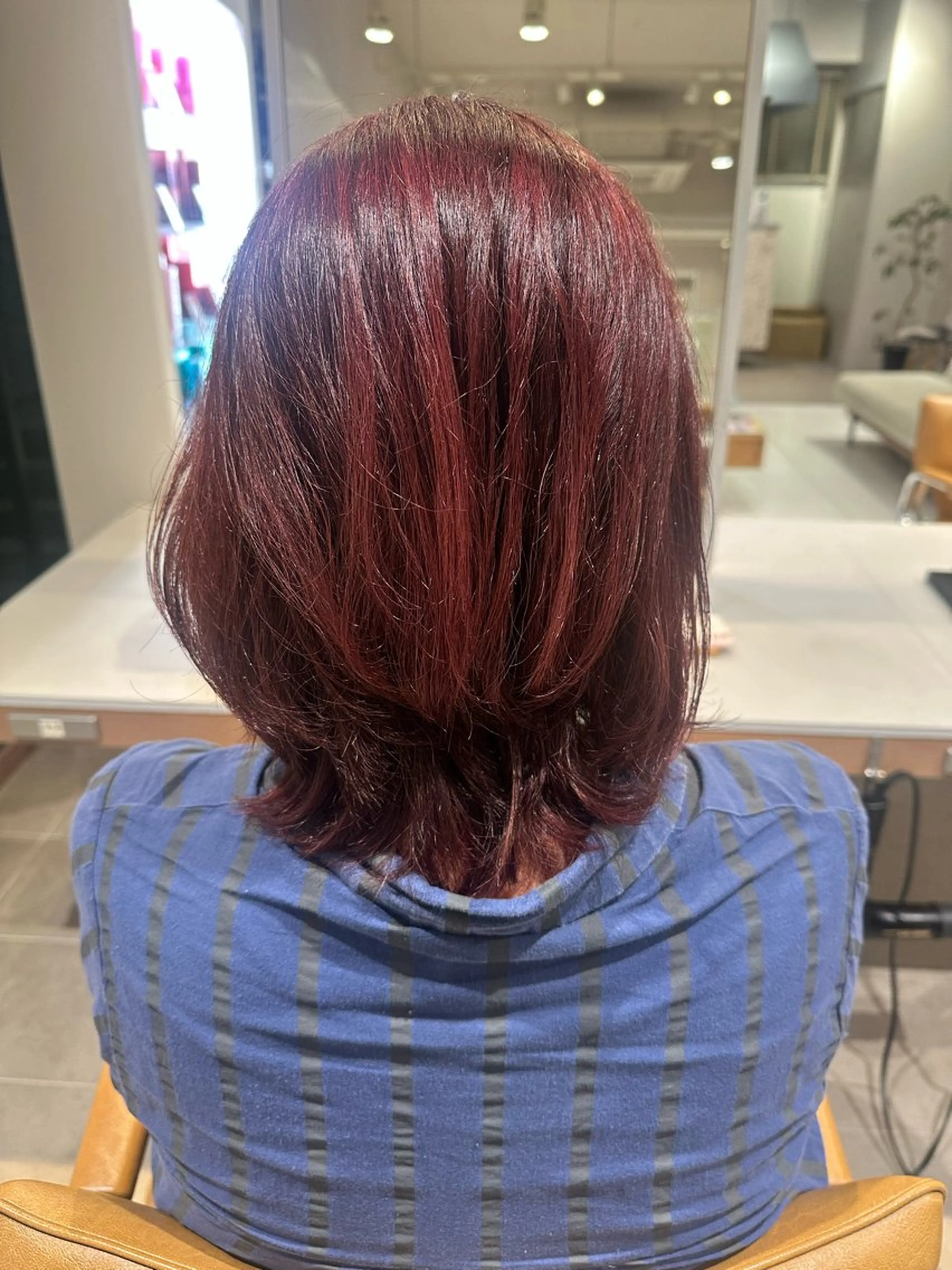 ミディアム カラー MIKA KITAMURAのヘアスタイル