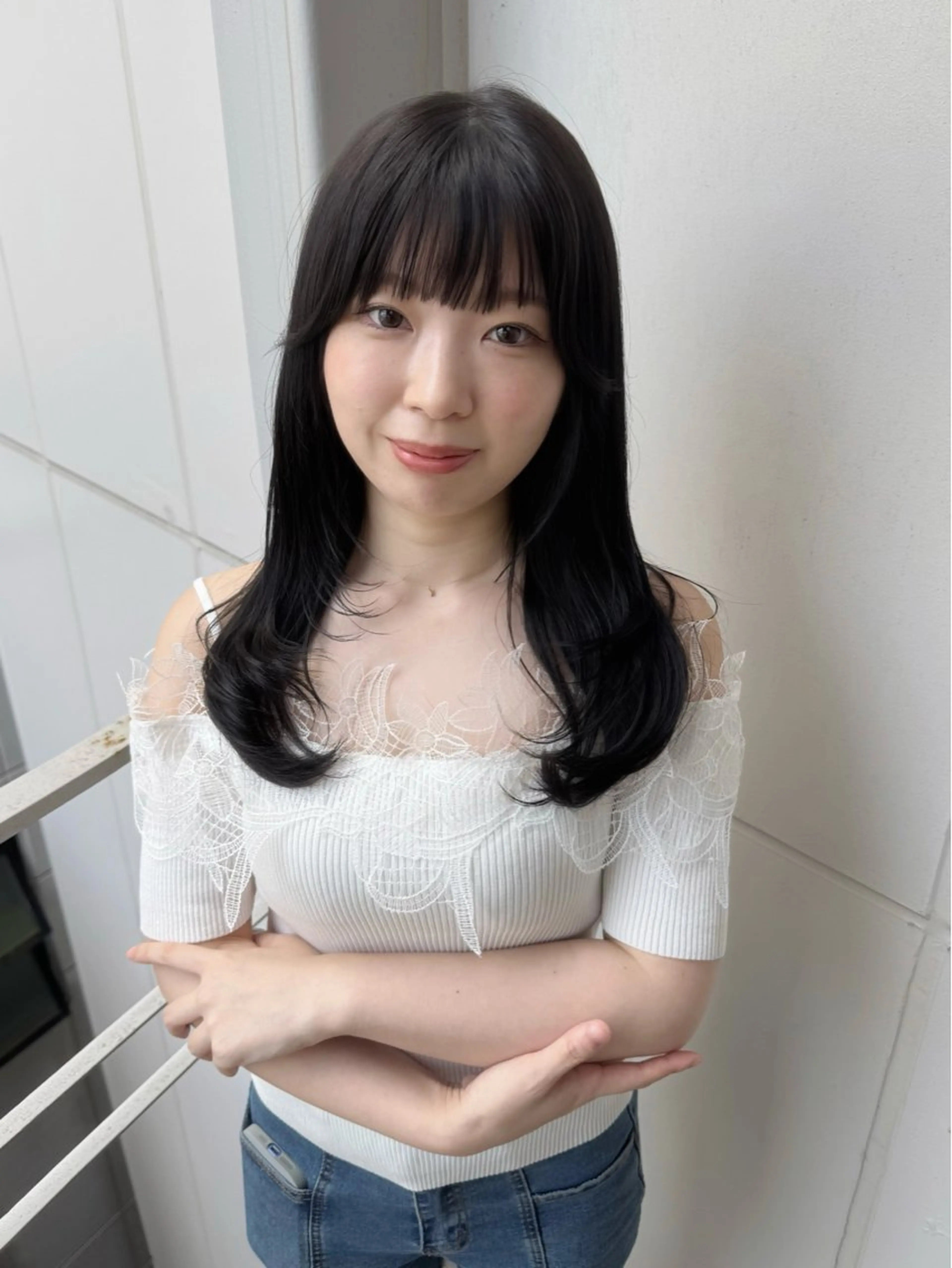 セミロング ワンホンヘア haruna🐈🎀 / Lita 4Fのヘアスタイル