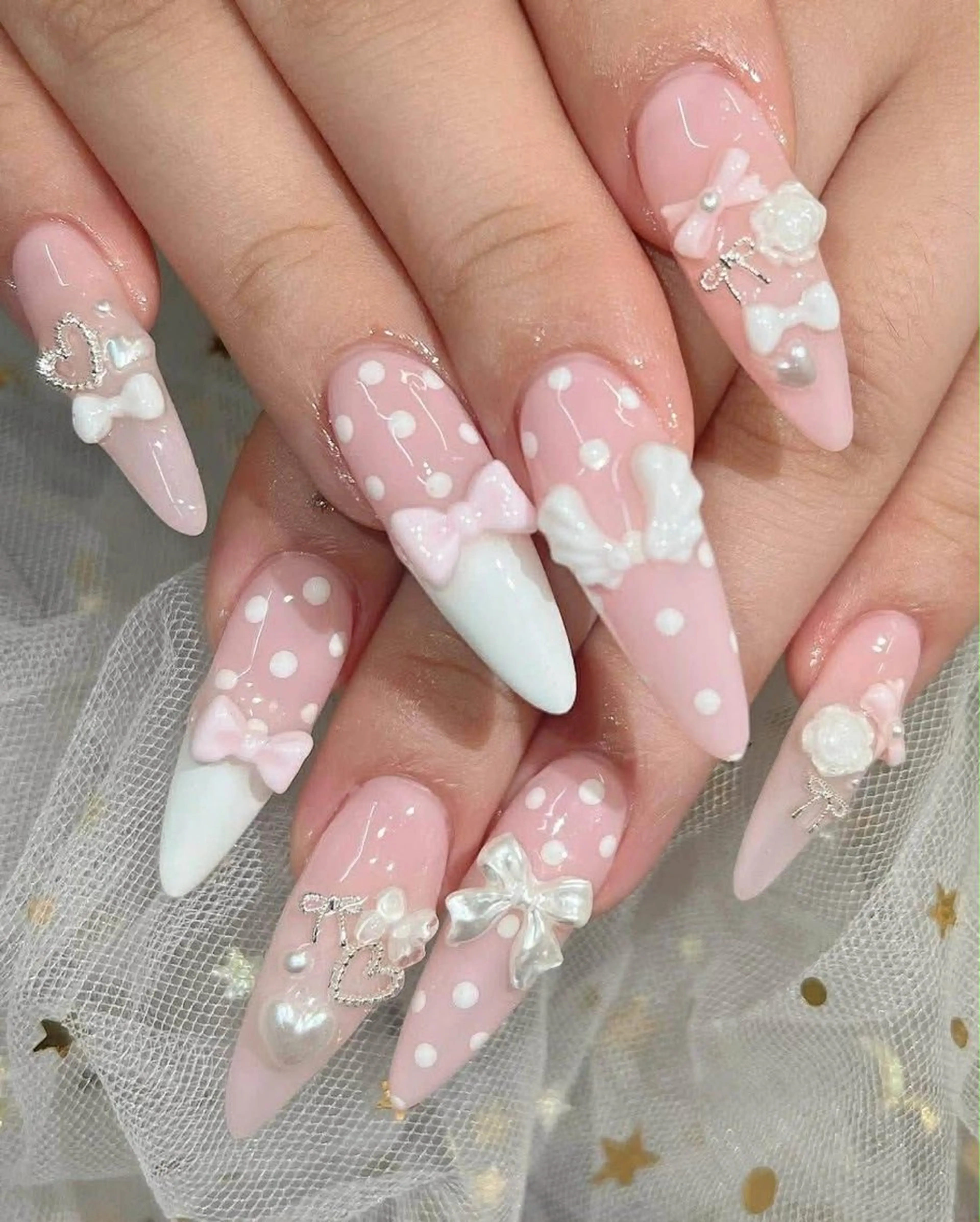 ネイル チークネイル フットネイル フレンチネイル グラデーション 韓国ネイル ハンドネイル harari ri..のネイルデザイン