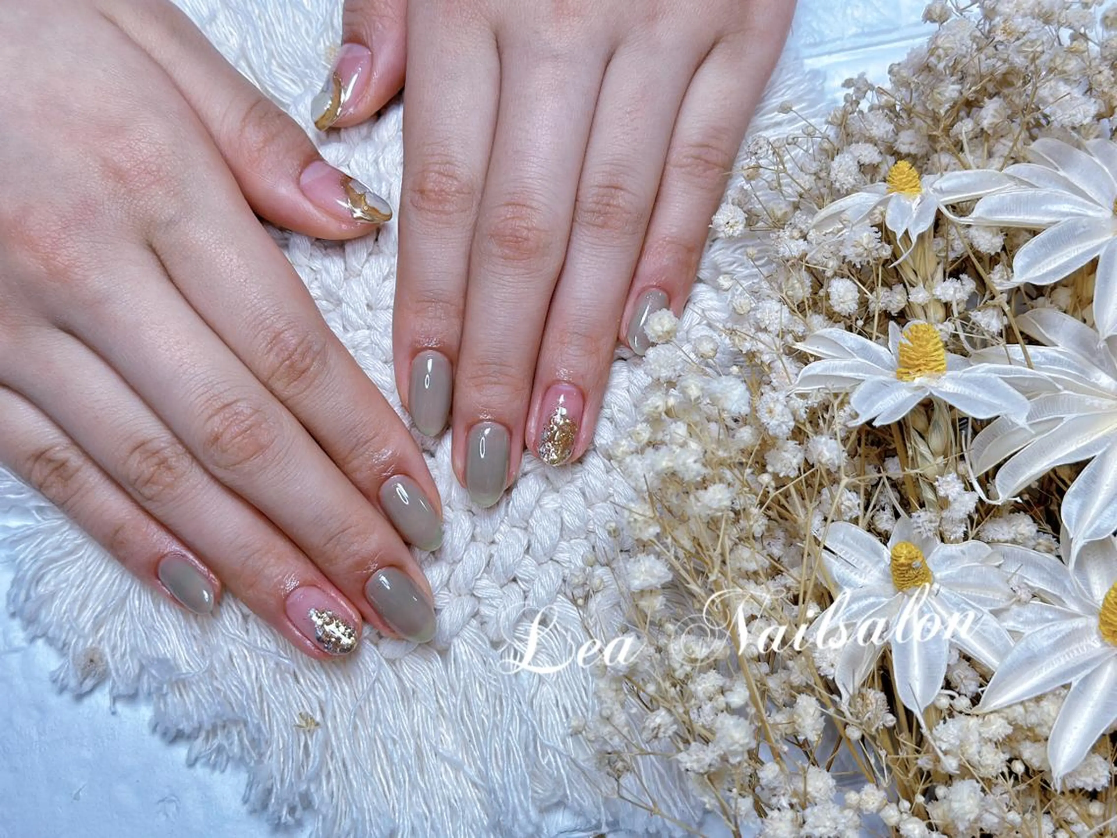 ショート カラー ネイル Le’a NailSalonのネイルデザイン