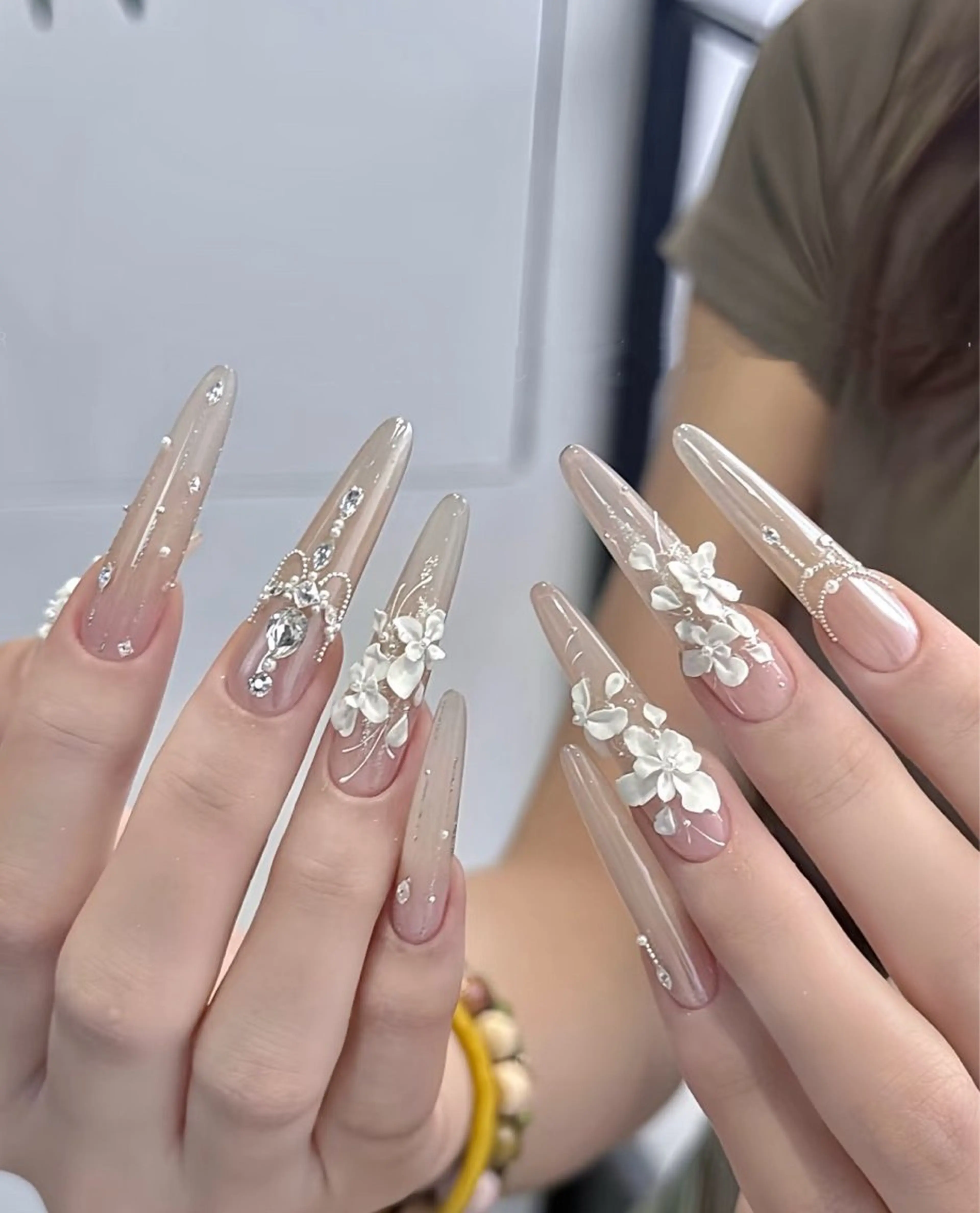 ネイル オーロラネイル フラワーネイル フットネイル フレンチネイル ジェルネイル ハンドネイル 長さだし専門 ありさのネイルデザイン