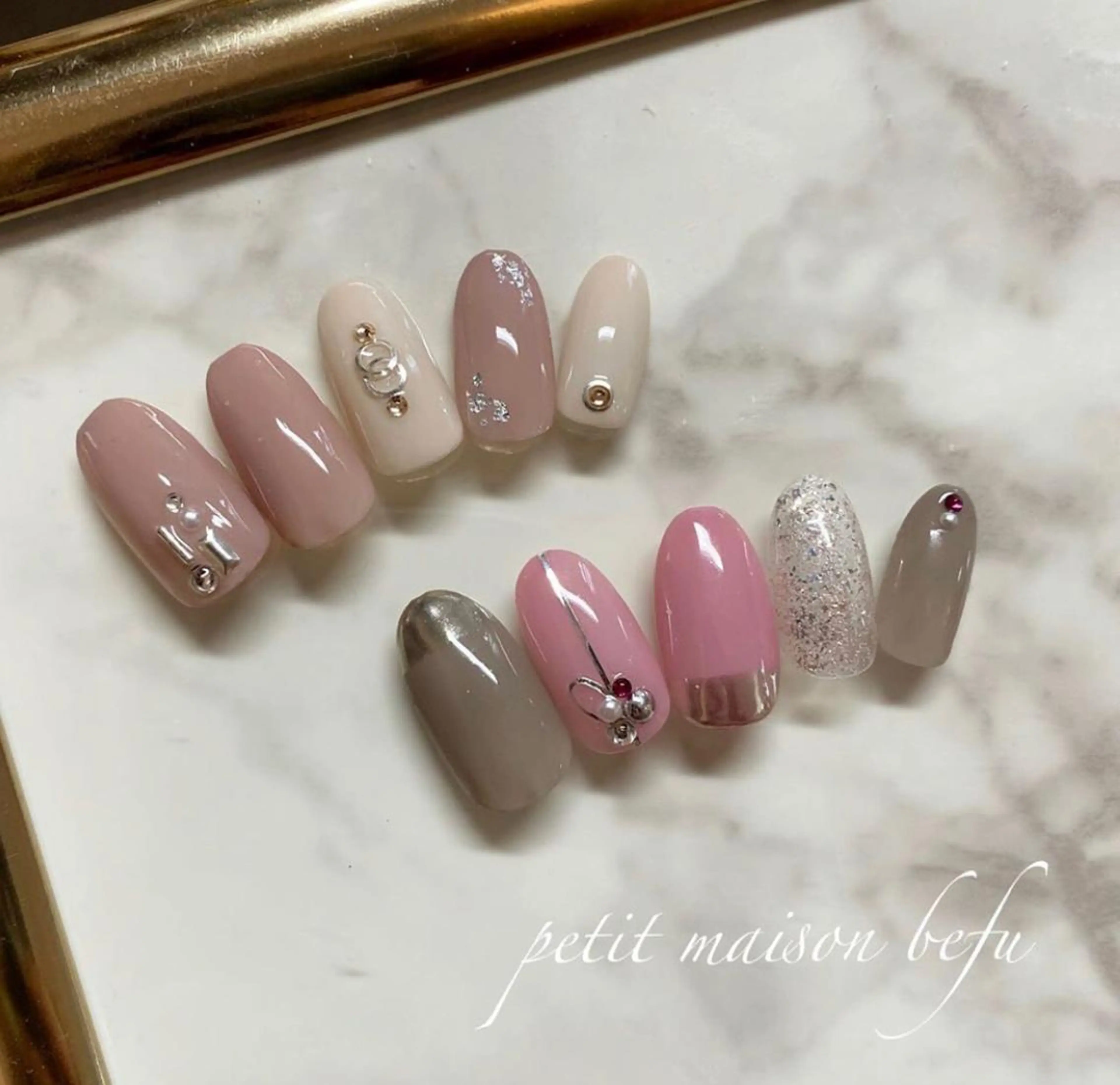 ネイル ニュアンスネイル Petit maisonのネイルデザイン