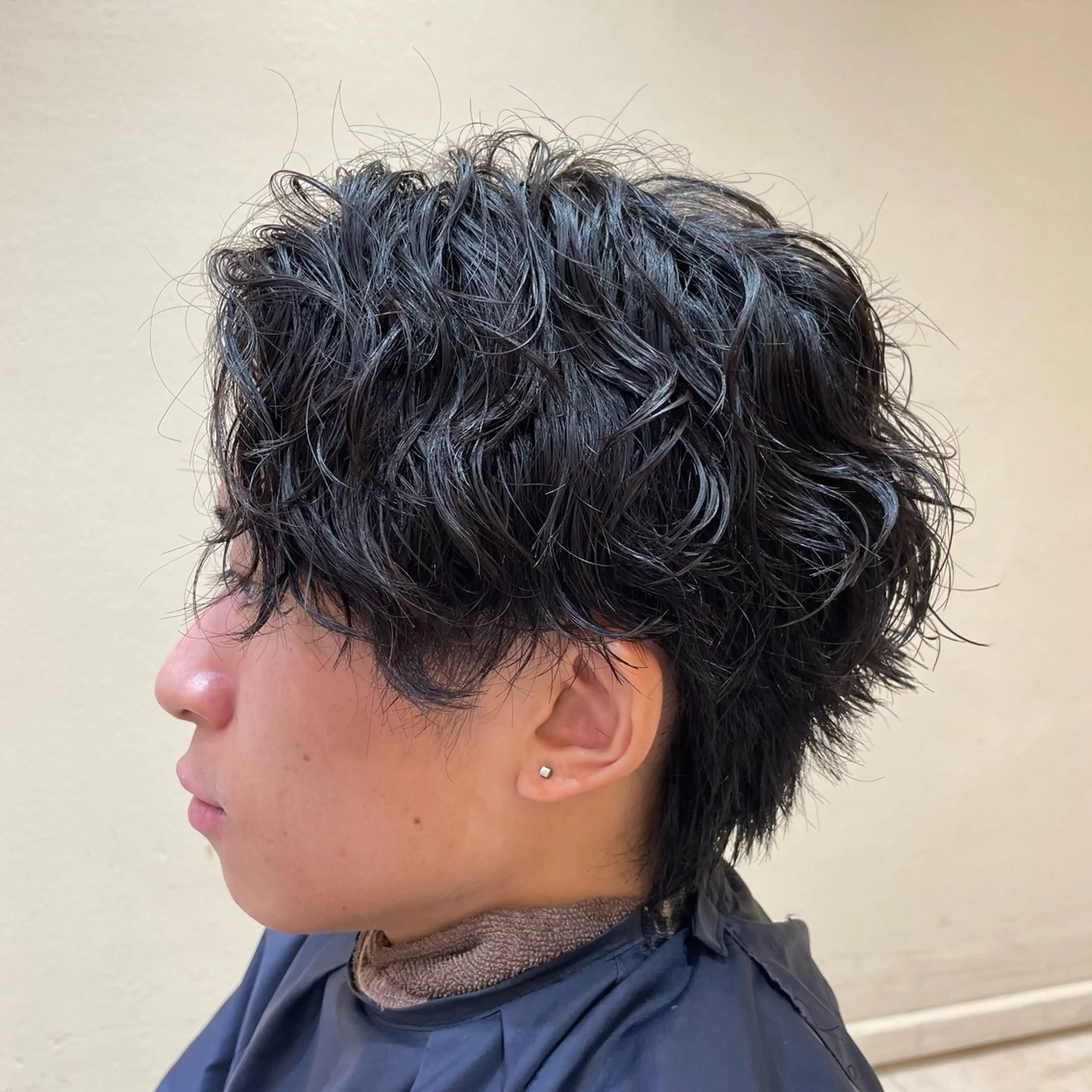 パーマ メンズ センターパート 波巻きパーマ カット パーマ 髪質改善 BlancHairのヘアスタイル